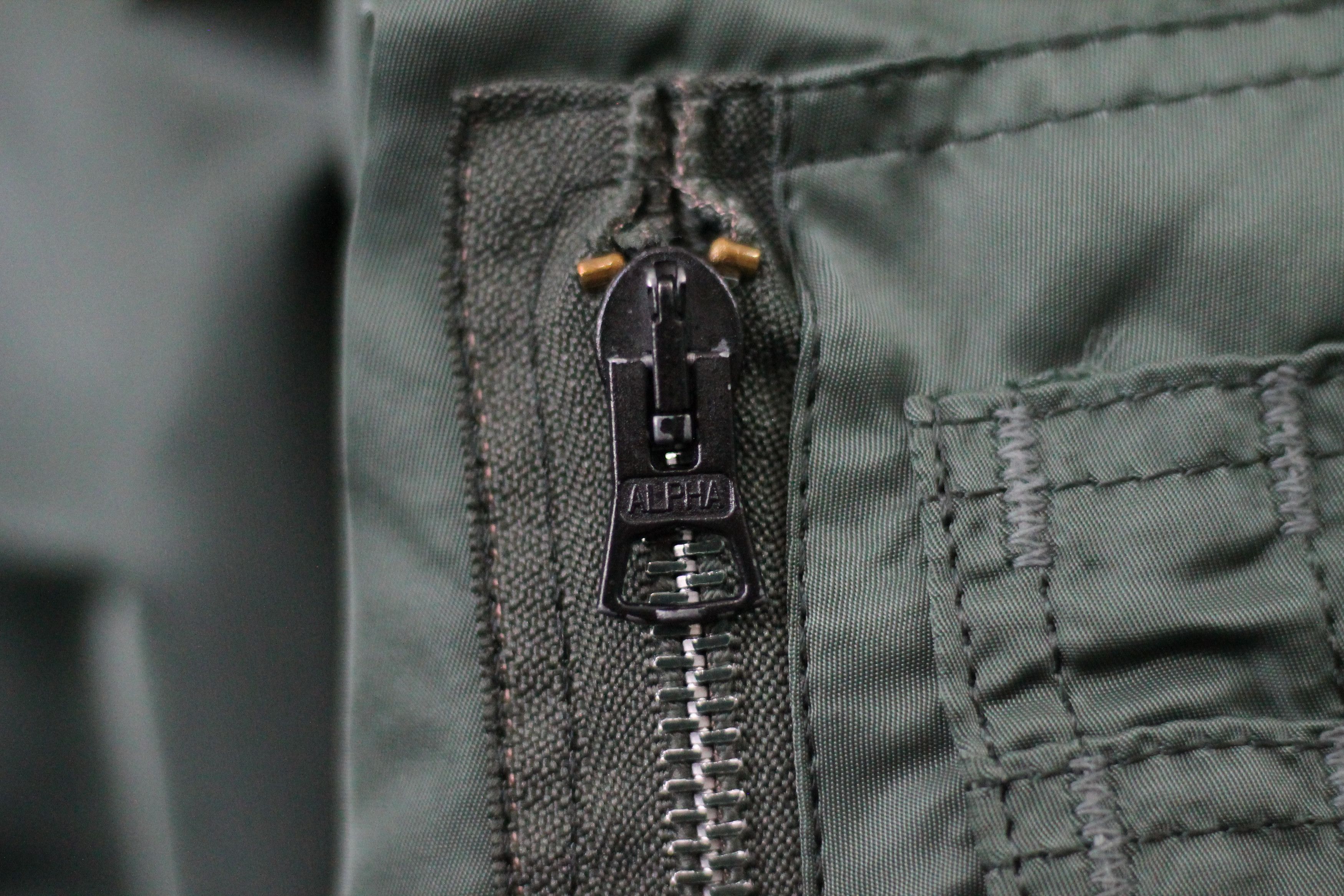 Alpha Industries Vintage ALPHA INDUSTRIES Reversible Bomber Jacket. Size US XL / EU 56 / 4 - 21 Thumbnail