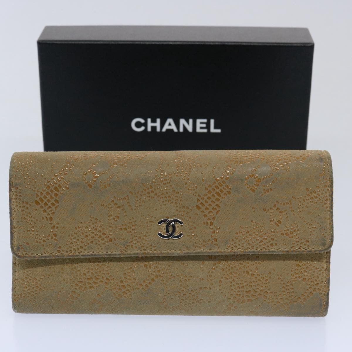 image of Chanel Long Wallet Suede Beige Cc Auth Bs10744, Women's