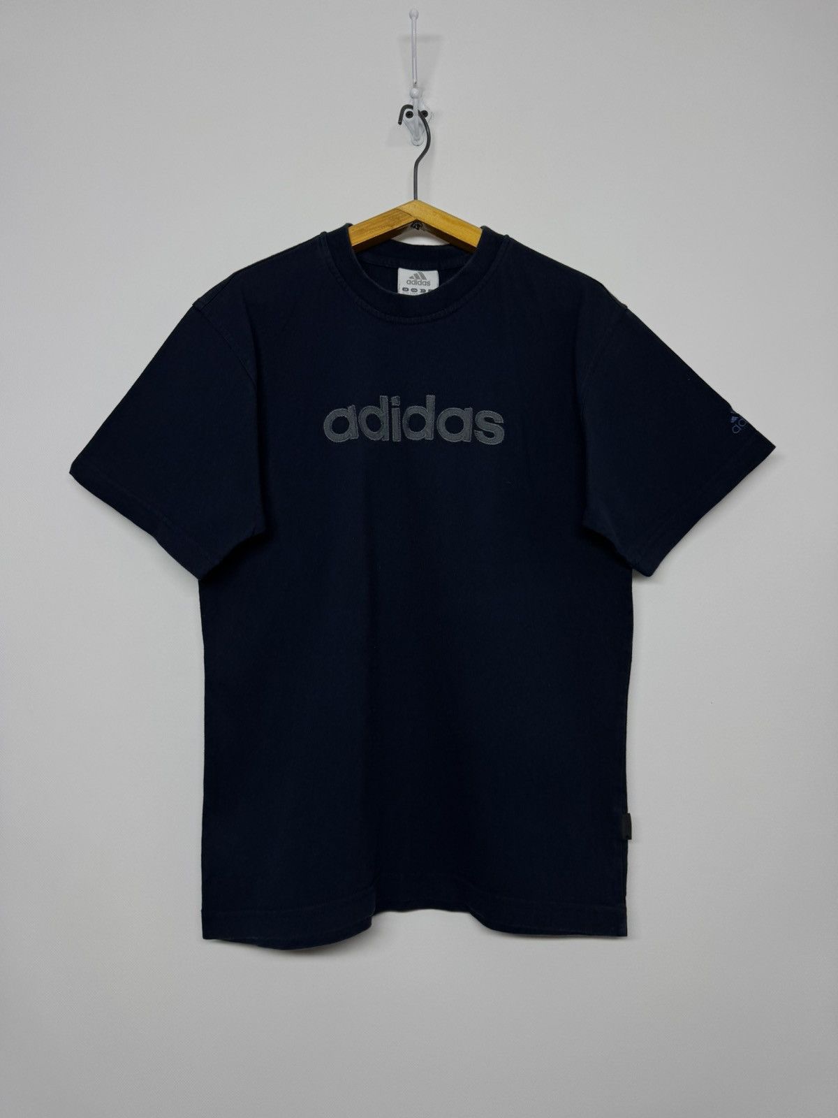 Adidas Vintage Adidas Big Logo T-Shirt 90’s Size US S / EU 44-46 / 1 - 3 Thumbnail