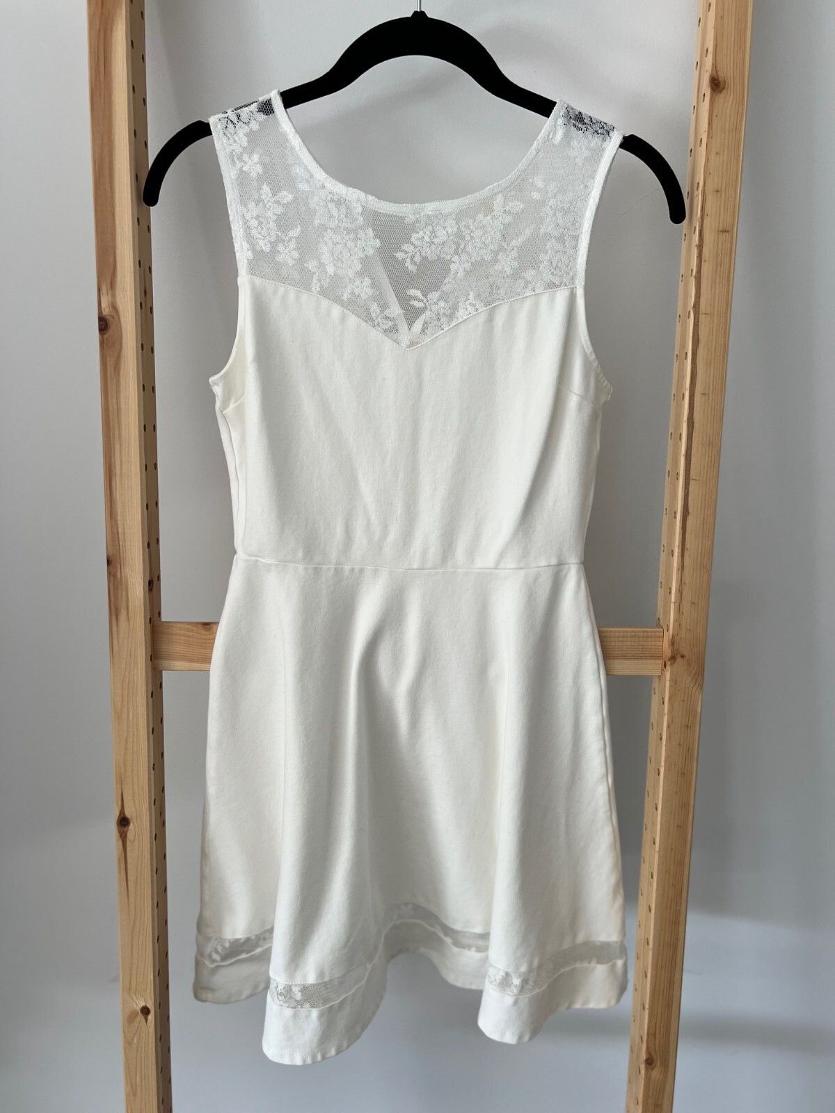 Other Monteau Fit & Flare Lace Dress White ( S ) Size S / US 4 / IT 40 - 1 Thumbnail