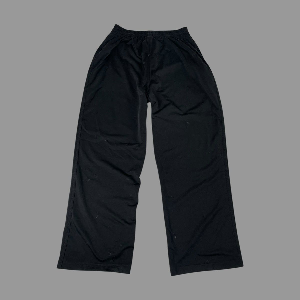 Adidas Adidas triple black striped sweatpants Size US 32 / EU 48 - 2 Thumbnail