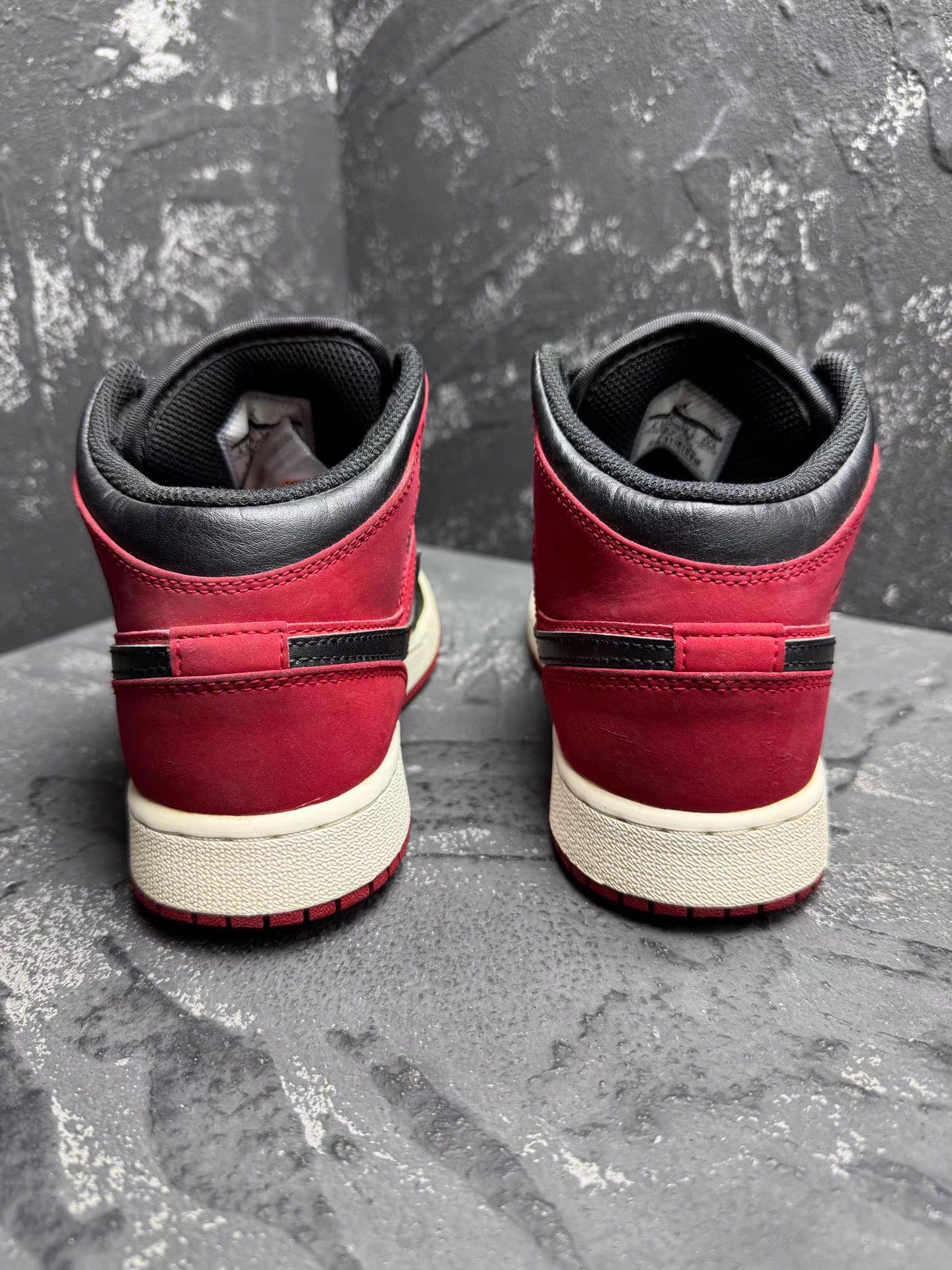 Nike Air Jordan 1 Mid Black & Red Q10 Size US 6.5 / IT 36.5 - 6 Thumbnail