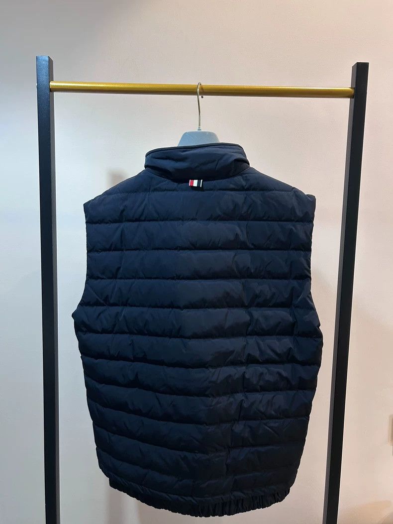 Thom Browne Thom Browne size3 Blue and green down jacket Size US L / EU 52-54 / 3 - 2 Thumbnail