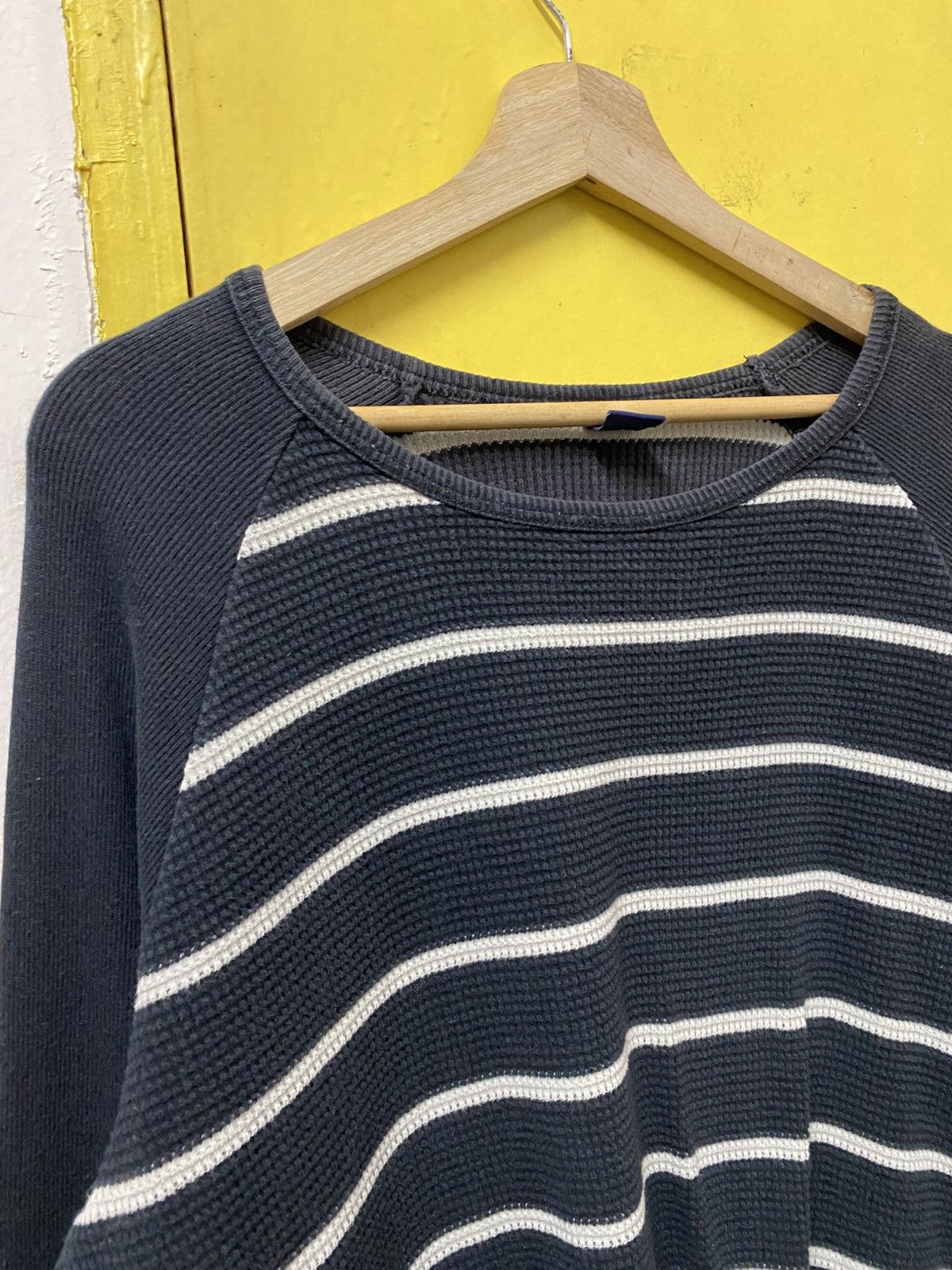 Gap Gap Stripes Long Sleeve Tshirt Crewneck Size US L / EU 52-54 / 3 - 3 Thumbnail