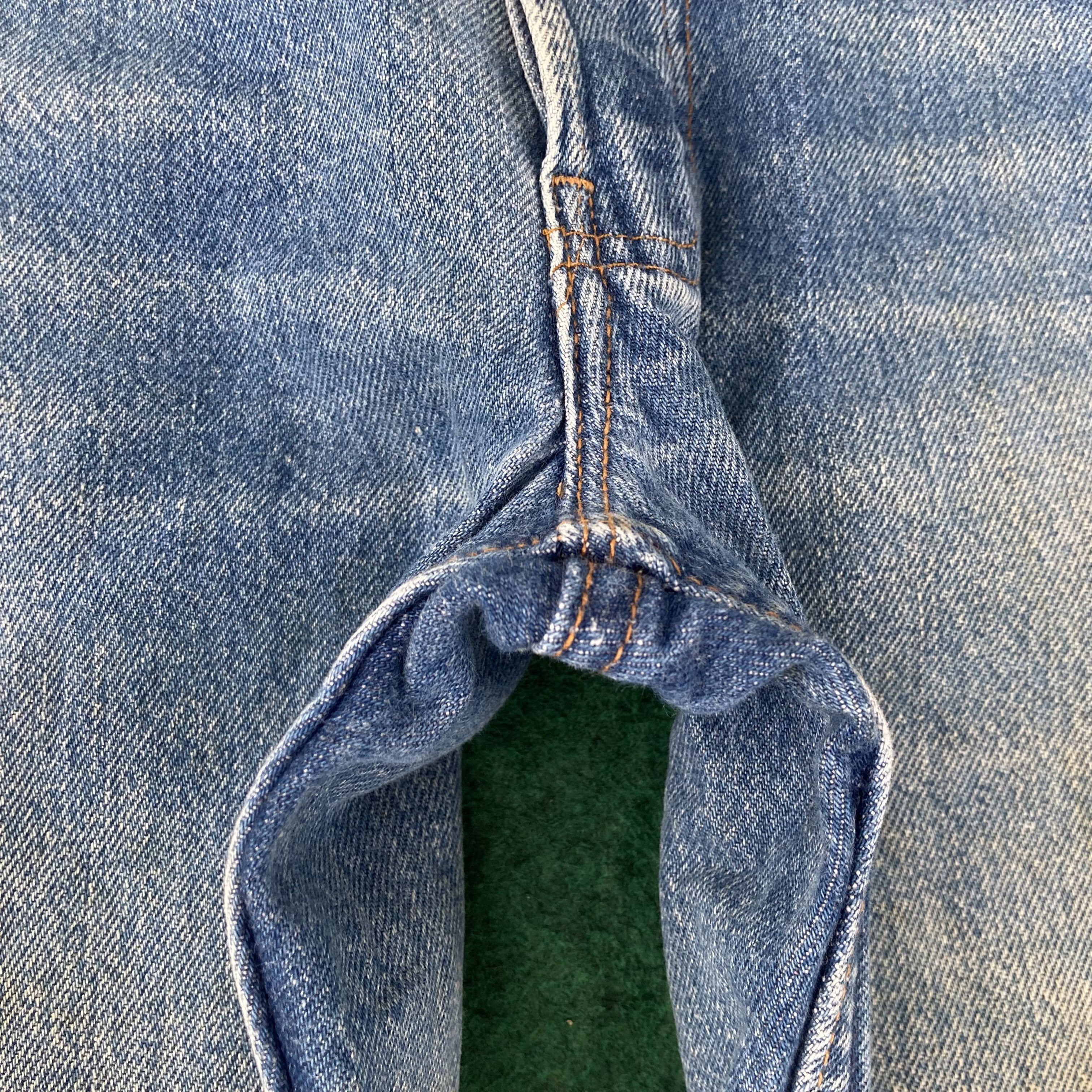 Levi's 28x31.5 Vintage Levis 501 Button Fly Blue Denim 28 Jeans Size US 28 / EU 44 - 6 Thumbnail