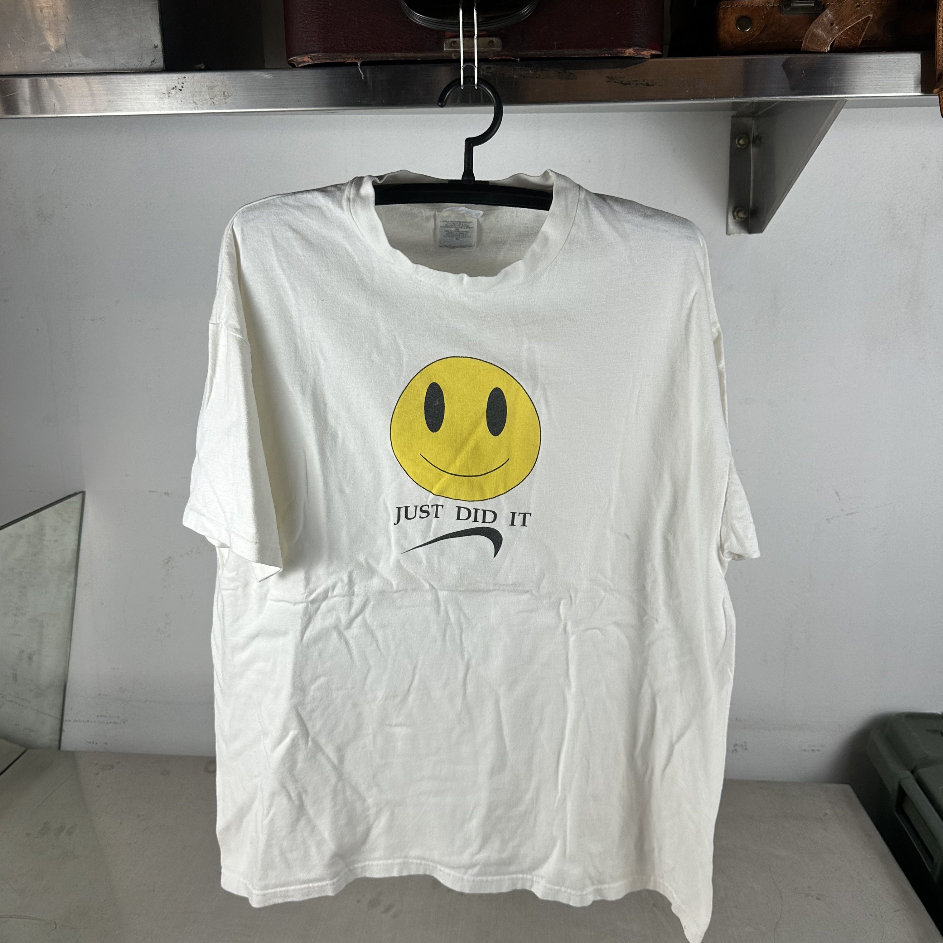Vintage ​​​​Vintage 90s Just Did It Nike Parody Smiley T-shirt 