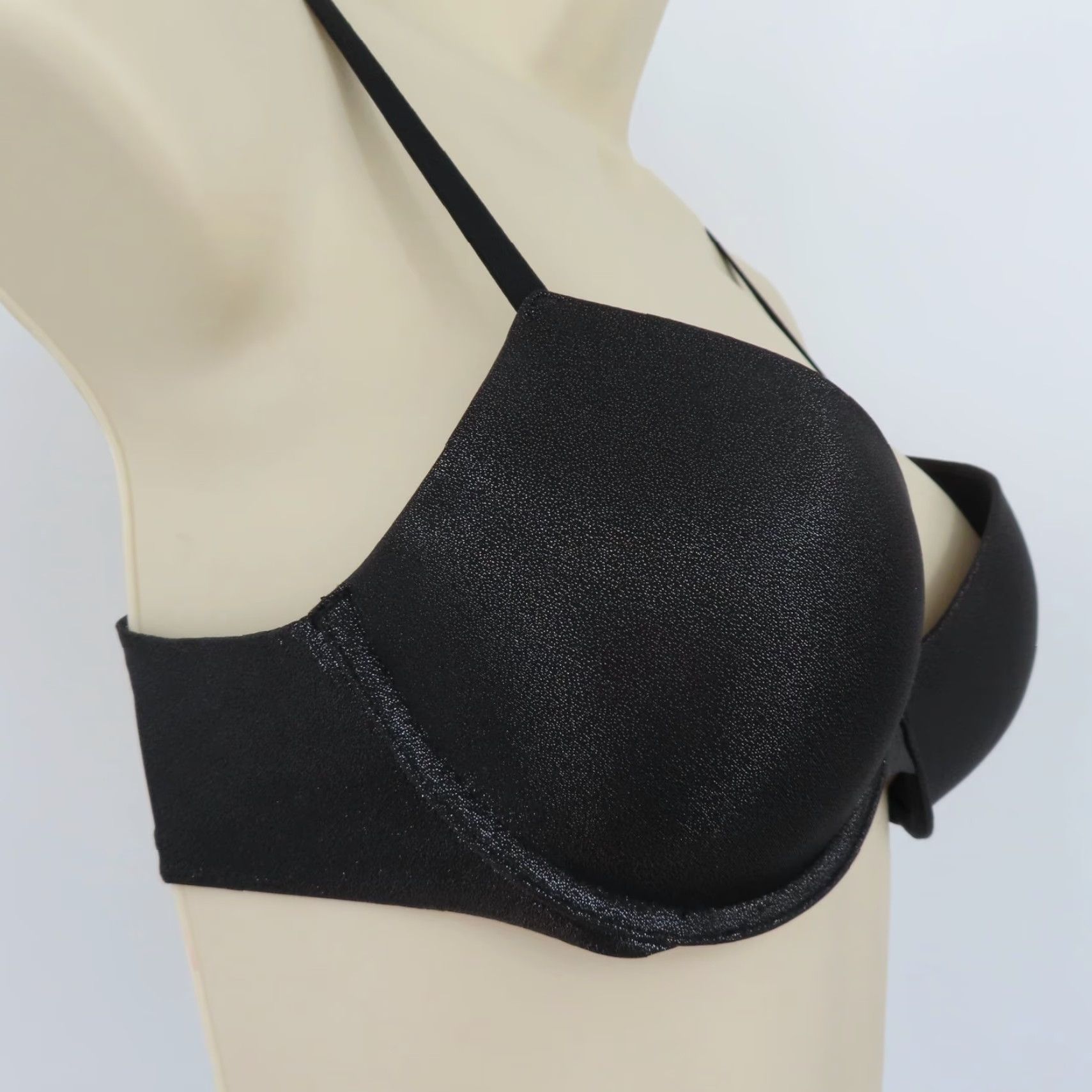 Victoria's Secret **Victorias Secret 34B Padded Underwire Push Up Bra Black** User: **Victoria's Secret 34B Padded Underwire Push Up Bra Black** Size ONE SIZE - 2 Thumbnail