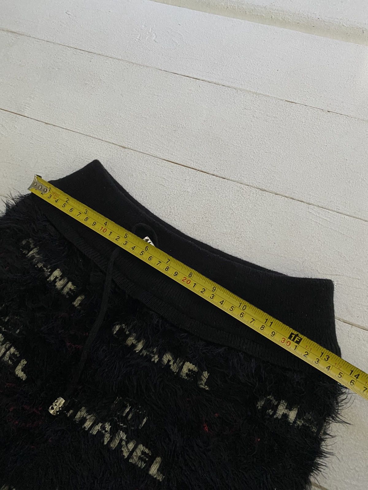 If Six Was Nine × Japanese Brand × Le Grande Bleu (L.G.B.) 💥Y2k Vintage Fluffy Mohair Fuzzy S-M size Mini Skirt Size 27" / US 4 / IT 40 - 5 Thumbnail