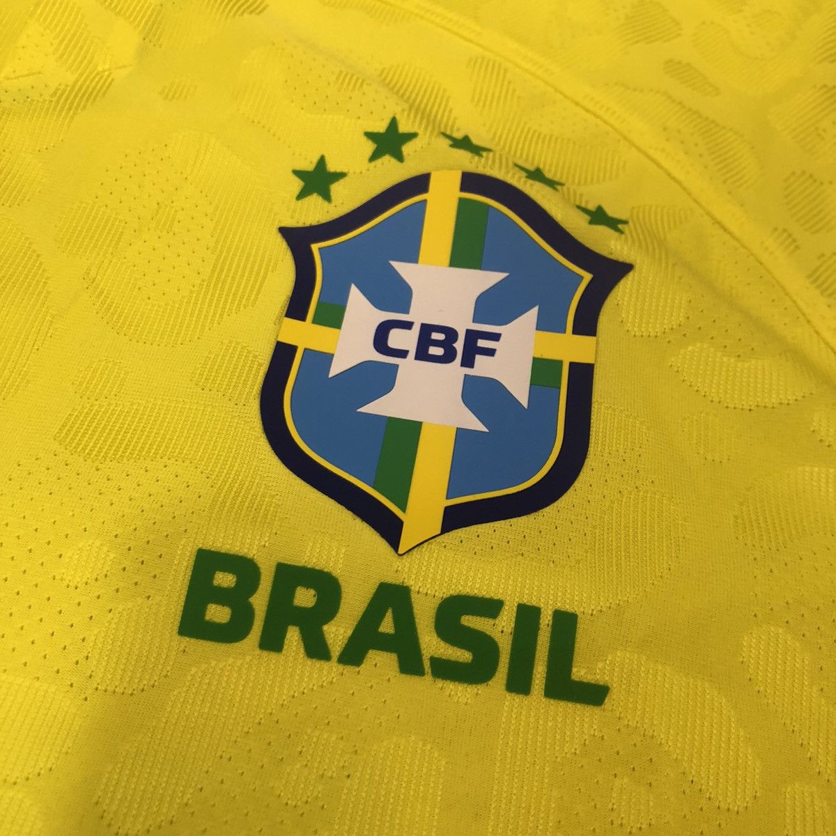 Nike Brazil World Cup 2022 player issue shirt #19 Antony (Bnwt) Size US M / EU 48-50 / 2 - 4 Thumbnail
