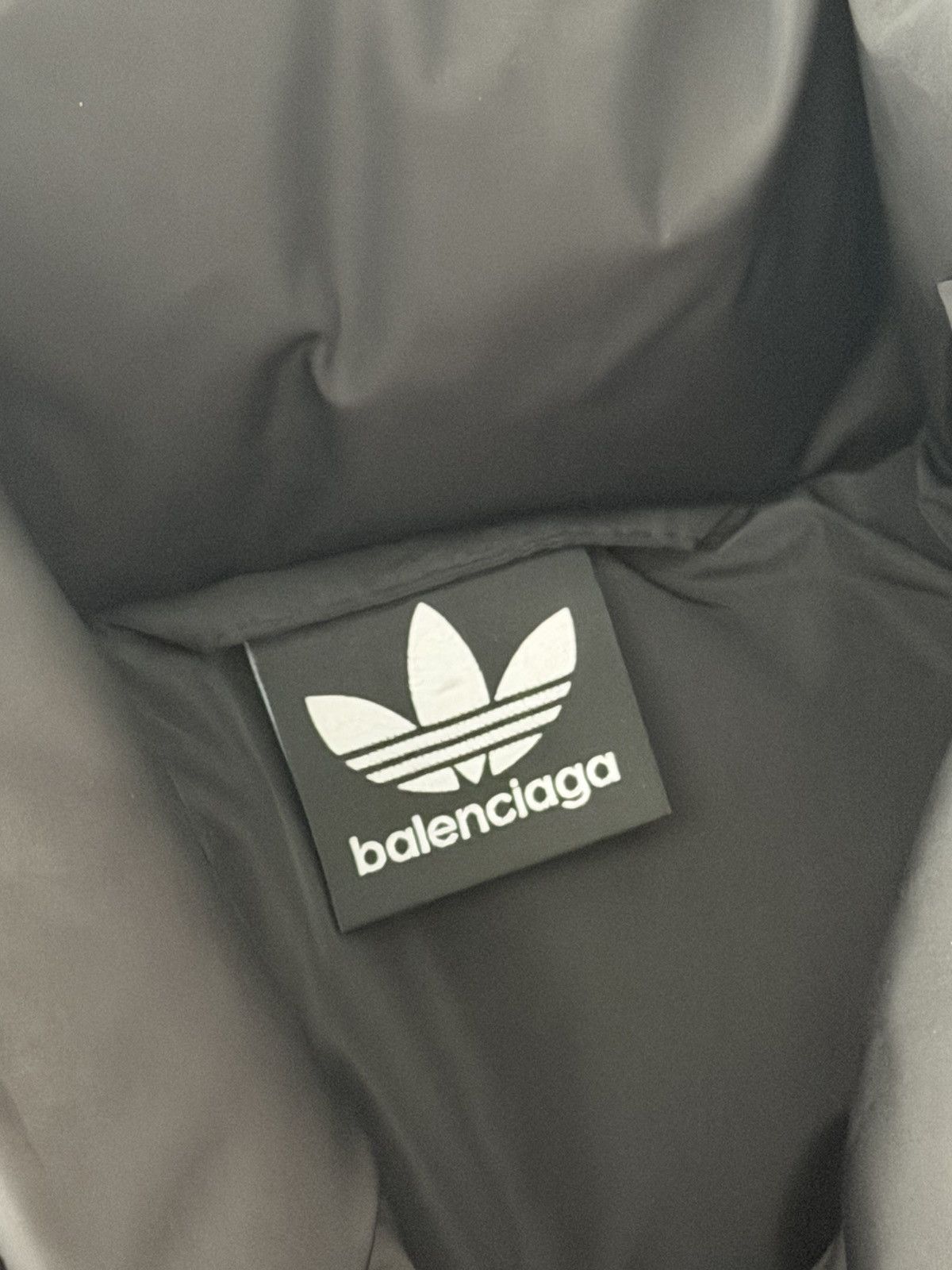 Balenciaga Balenciaga Adidas Puffer Jacket Sz.50 Size US M / EU 48-50 / 2 - 5 Thumbnail