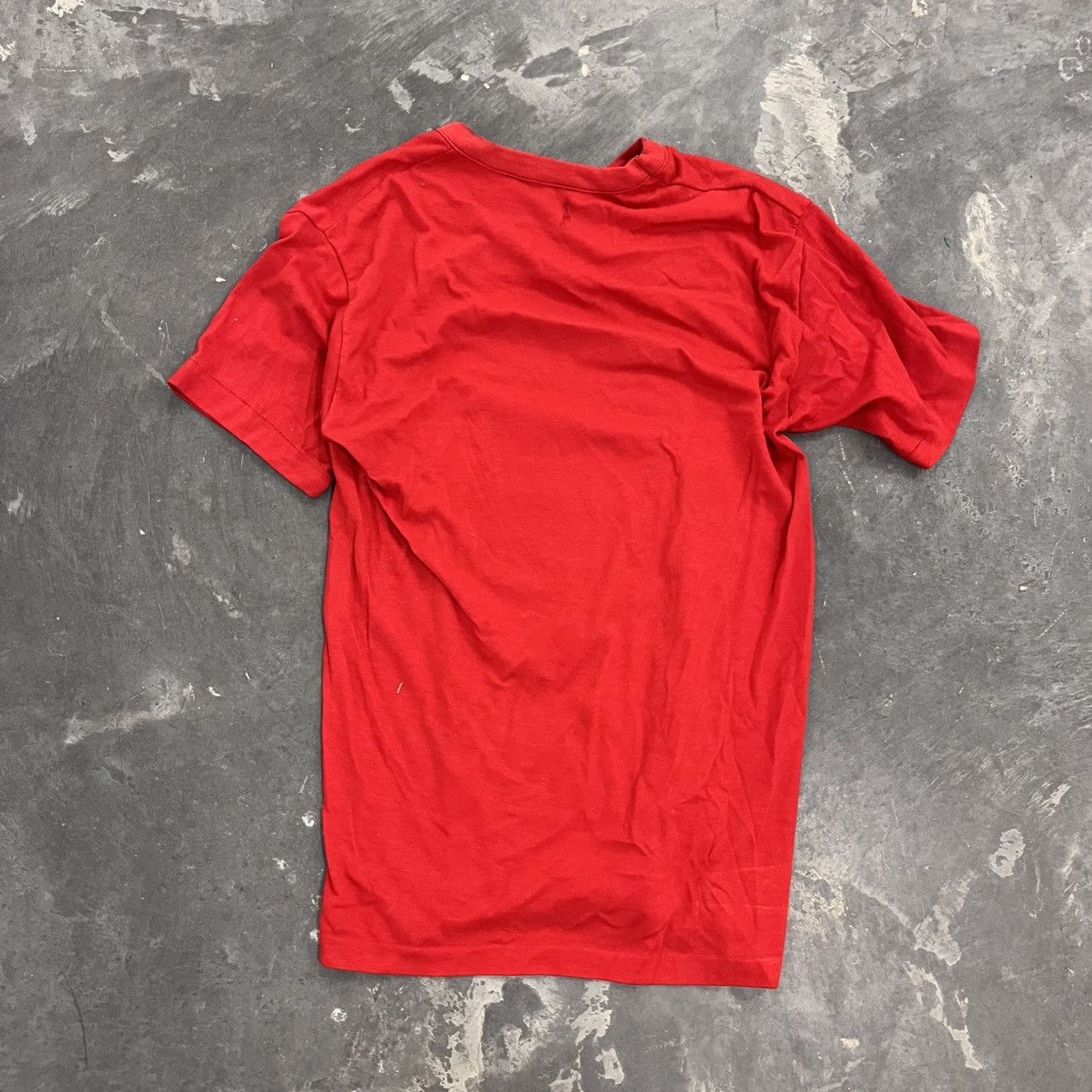 Band Tees × Vintage 1970's Elvis Memorial T shirt Bright Cherry Red King of Rock Size US L / EU 52-54 / 3 - 6 Thumbnail