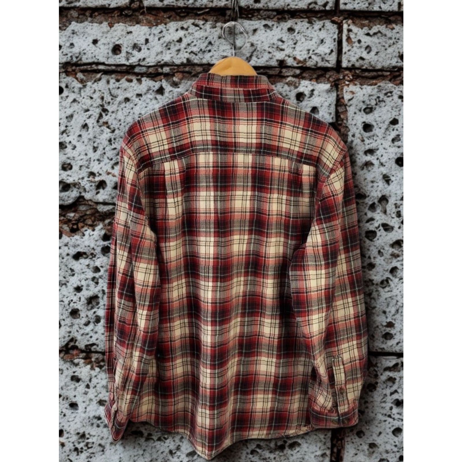 Carhartt VINTAGE Carhartt Long Sleeve Plaid Flannel Shirt Red Beige XL Relaxed Fit 101295 608 EUC Size US XL / EU 56 / 4 - 2 Thumbnail