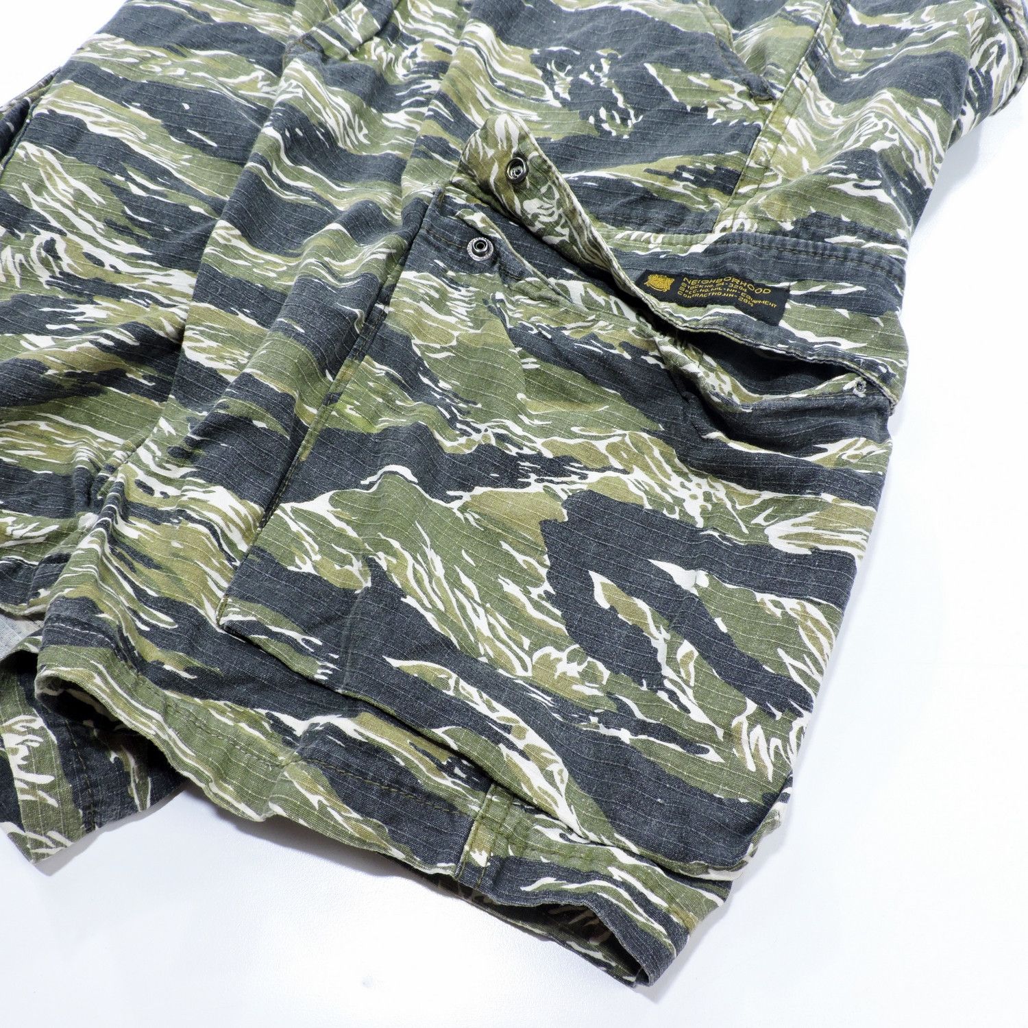 Neighborhood NEIGHBORHOOD TIGER STRIPES PATTERN COMBAT CARGO SHORT PANTS Size US 32 / EU 48 - 10 Thumbnail