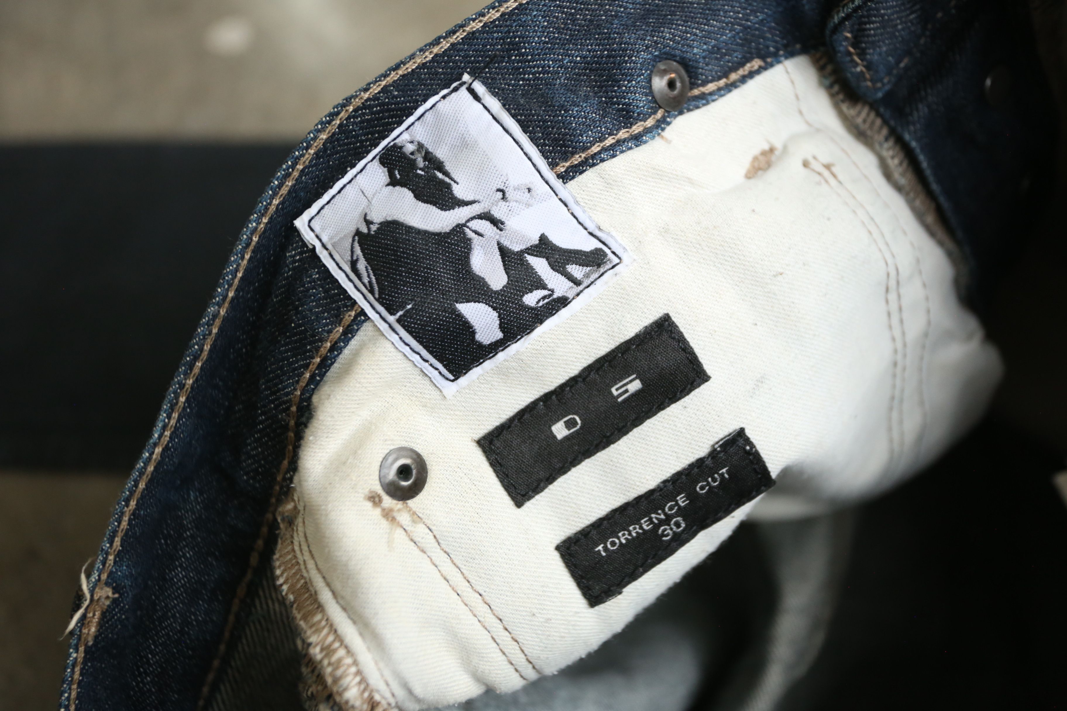 Rick Owens Drkshdw Rick Owens DRKSHDW - Torrence Cut Raw Denim Jean Size US 30 / EU 46 - 5 Thumbnail