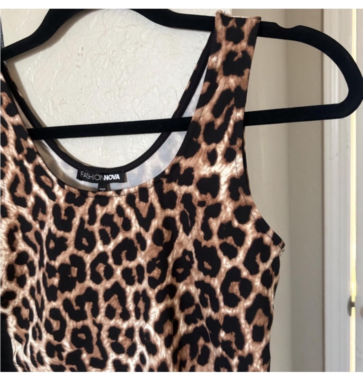 Other (Fashion Nova) Leopard Print Crop Top Size M / US 6-8 / IT 42-44 - 2 Thumbnail