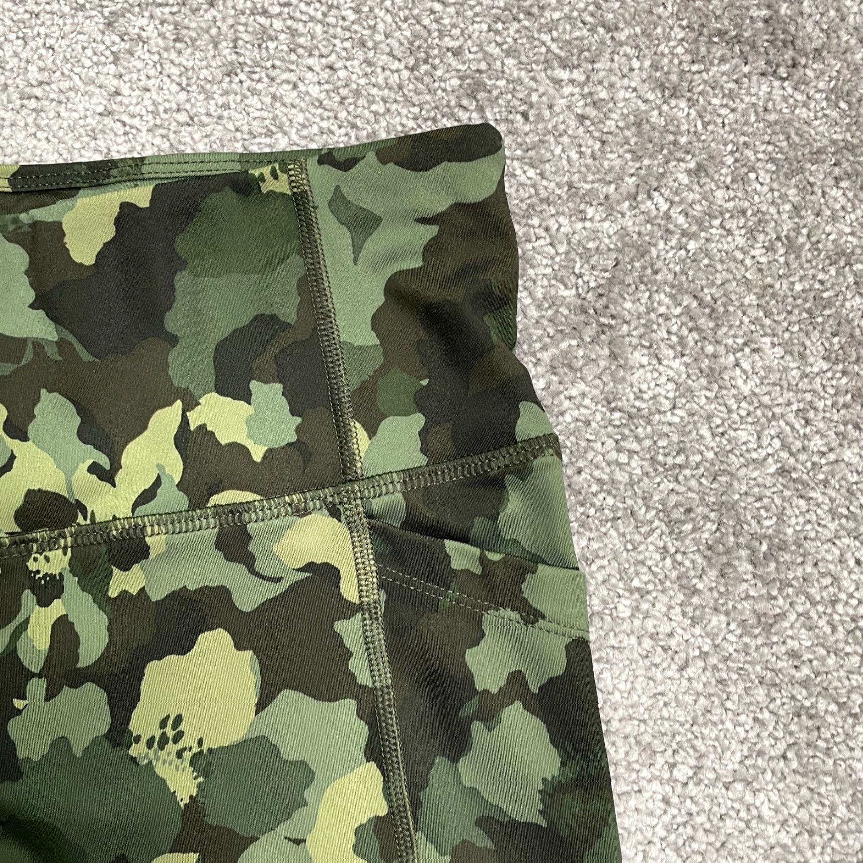 Avia VINTAGE Avia Compression Leggings Women S Green Camouflage Active Athletic Gym 26x27 Size 28" / US 6 / IT 42 - 5 Thumbnail