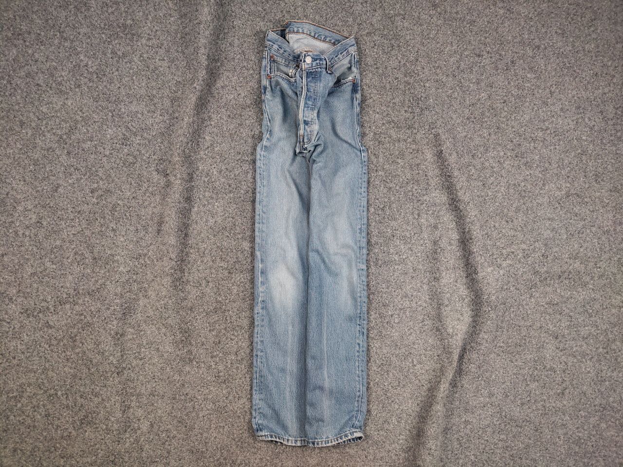 Levi's × Vintage Vintage 90's Levis 501 Made in USA Faded Blue Denim Jeans Size US 34 / EU 50 - 2 Thumbnail