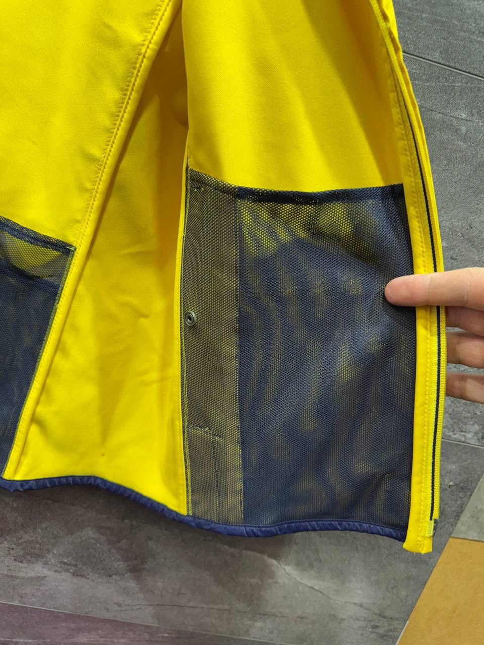 Ralph Lauren Polo Ralph Lauren Golf Men Vest Yellow Zip Jacket Size US L / EU 52-54 / 3 - 17 Thumbnail
