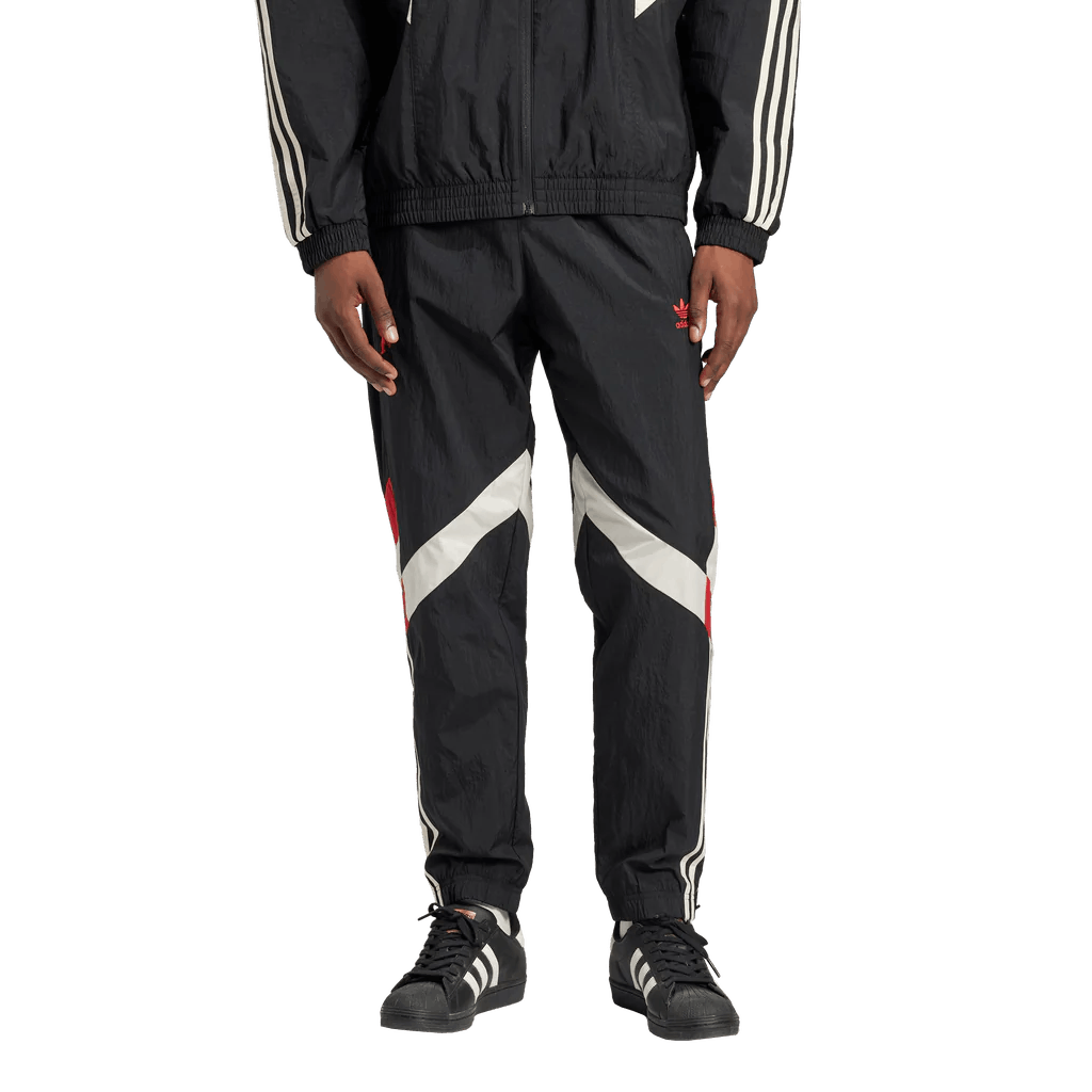 Adidas ADIDAS ORIGINALS X MANCHESTER UNITED PANTS IS6527 SIZE S Size US 28 / EU 44 - 8 Thumbnail