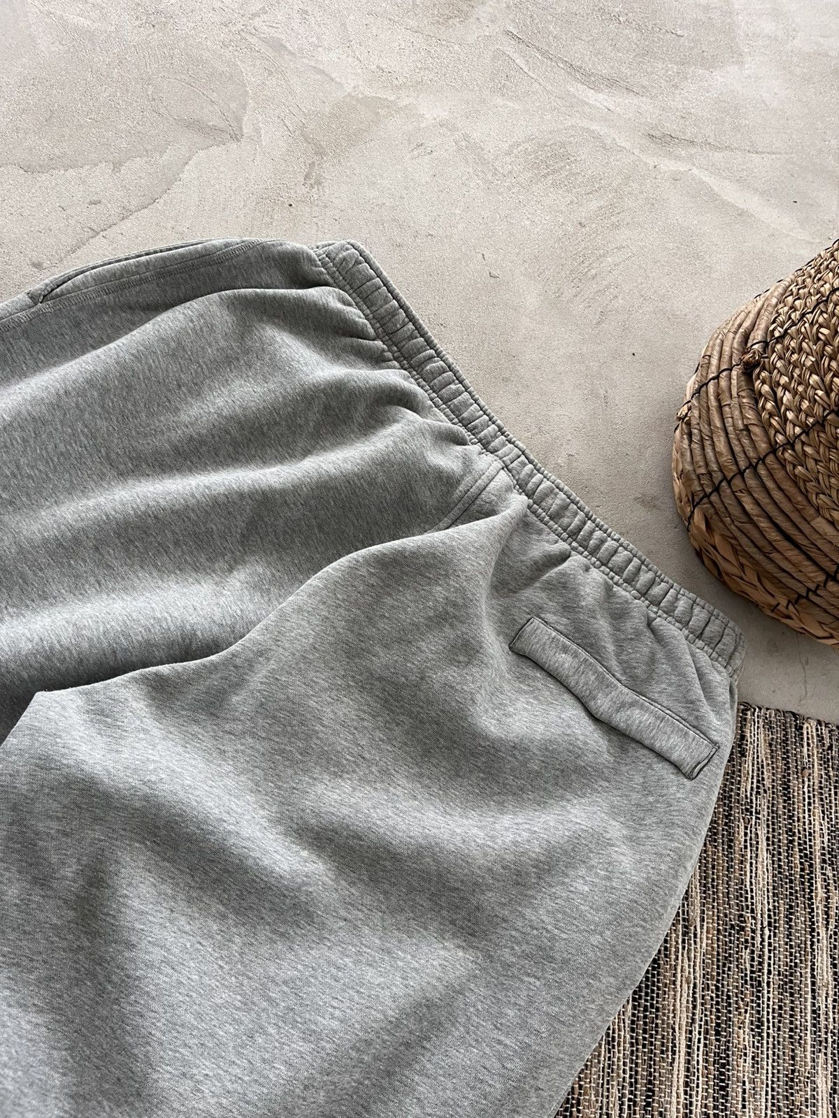 Nike 00s Vintage Nike Grey Sportswear Baggy Sweatpants Y2K Size US 38 / EU 54 - 15 Thumbnail