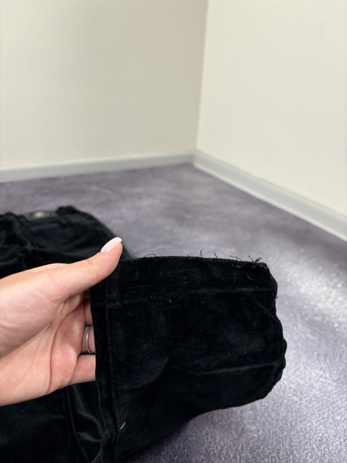 Versace Vintage Versace Jeans Couture Women’s Y2K Black Velvet Pants Size 28" / US 6 / IT 42 - 6 Thumbnail