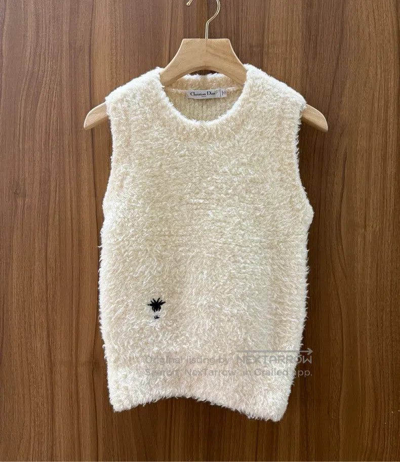 Dior Dior Beige embroidered logo wool vest Size XXS / US 00 / IT 34 - 1 Thumbnail