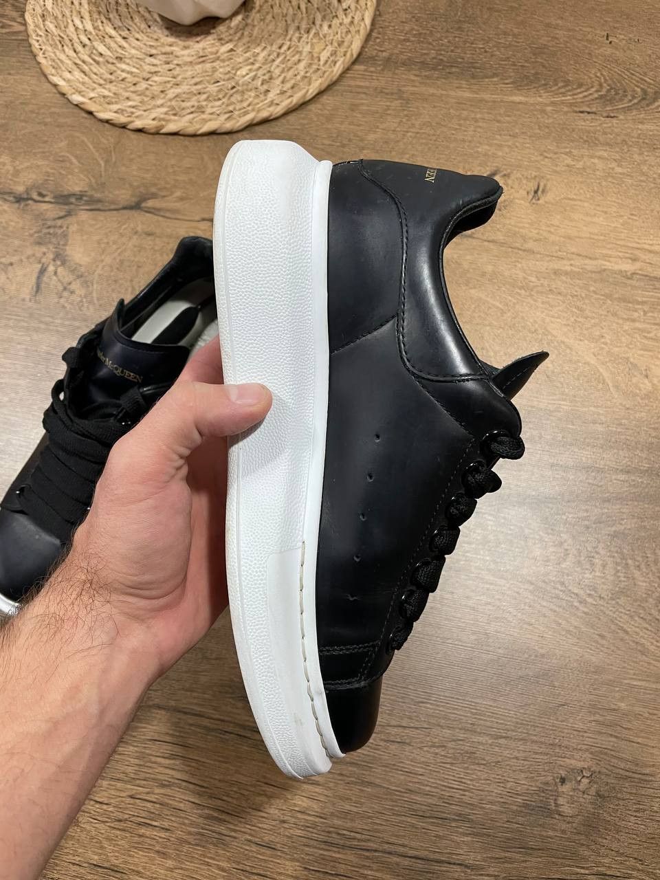 Alexander McQueen Alexander McQueen Oversized Sneakers Size 36 Size US 6 / IT 36 - 6 Thumbnail