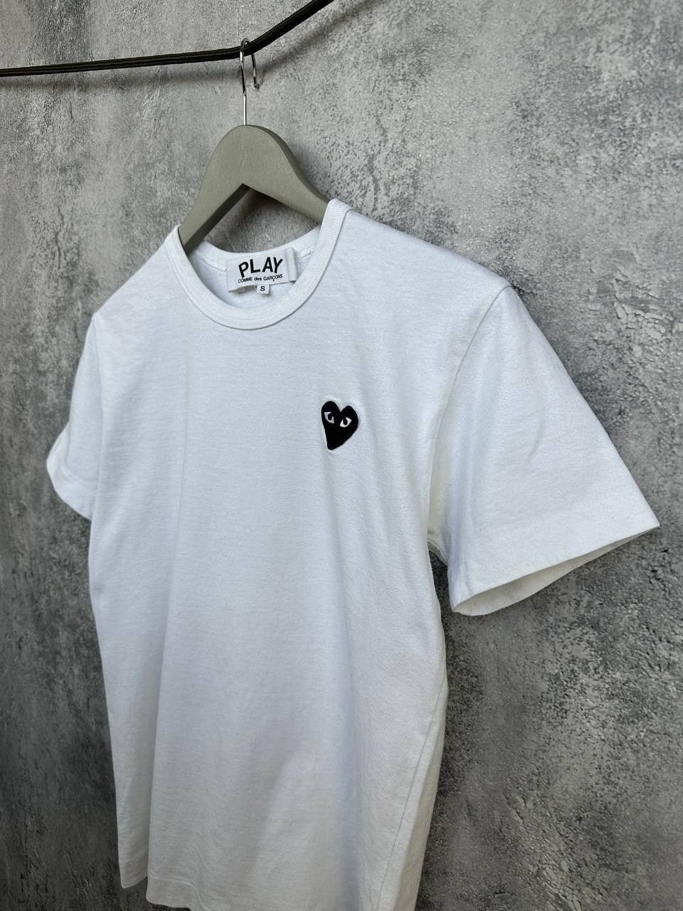 Comme des Garcons PLAY Comme des Garcons PLAY Heart Black Logo T-Shirt White Crew Size S / US 4 / IT 40 - 5 Thumbnail