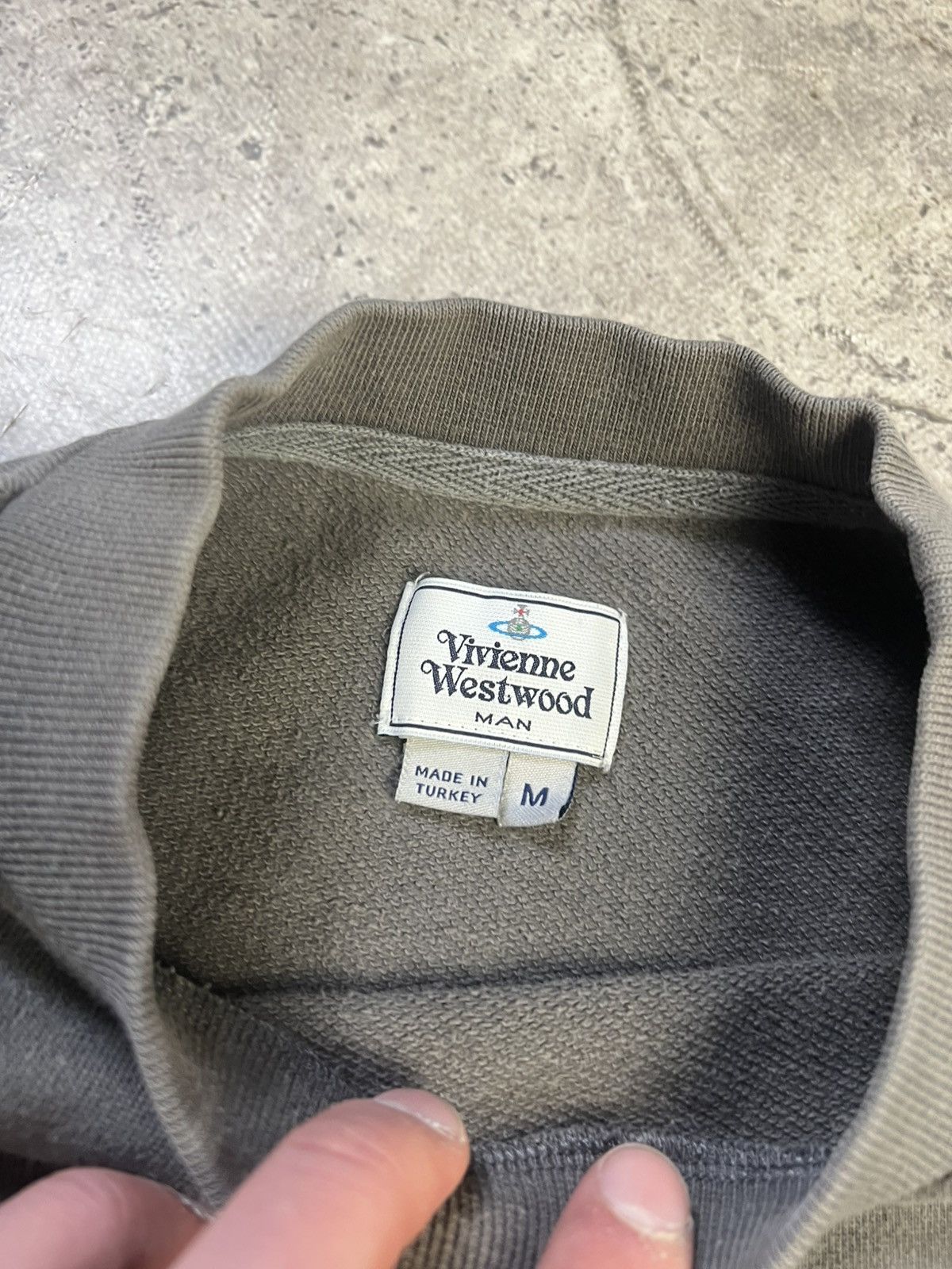 Vivienne Westwood Vintage Vivienne Westwood Sweatshirt Orb Logo Basic Pullover Size US M / EU 48-50 / 2 - 5 Thumbnail