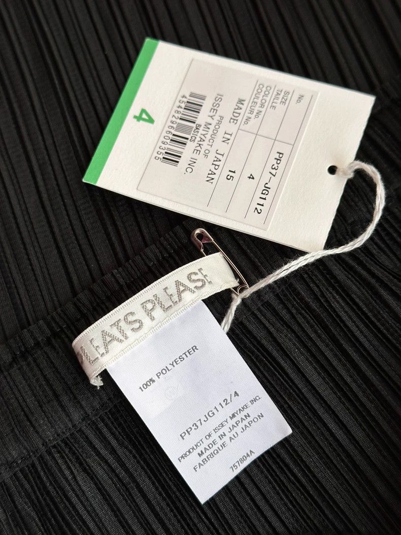 Issey Miyake Issey Miyake Black pleated skirt Size 26" / US 2 / IT 38 - 2 Thumbnail