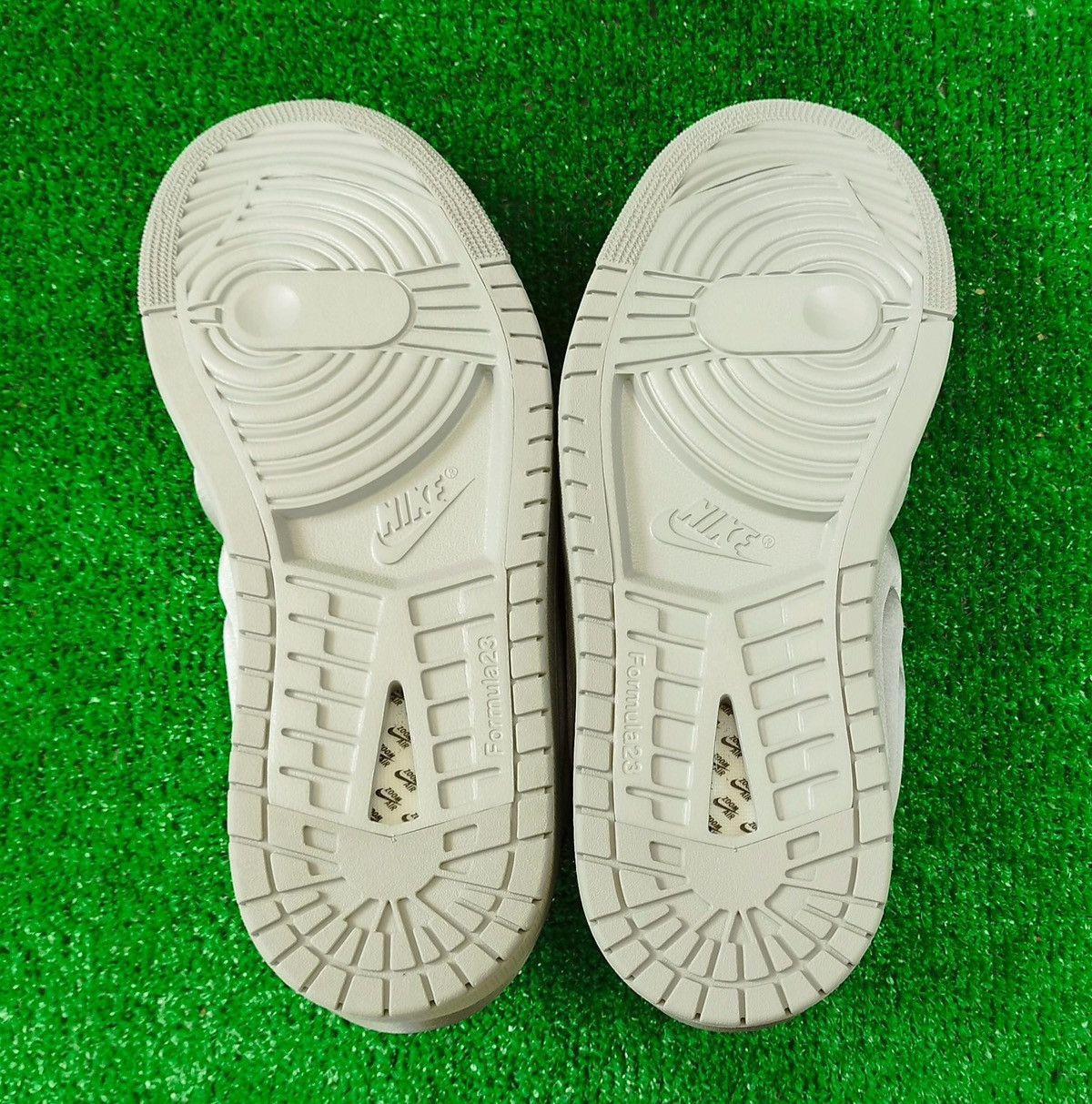 Jordan Brand Shoes Air Jordan 1 Low Method of Make Unisex. Size US 9.5 / EU 42-43 - 8 Thumbnail