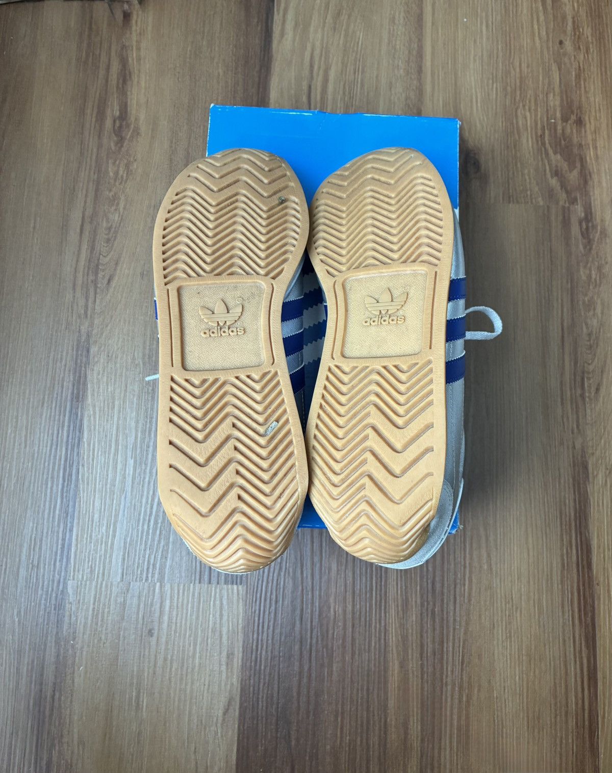 Adidas Adidas Country Silver and Blue Size US 10.5 / EU 43-44 - 6 Thumbnail