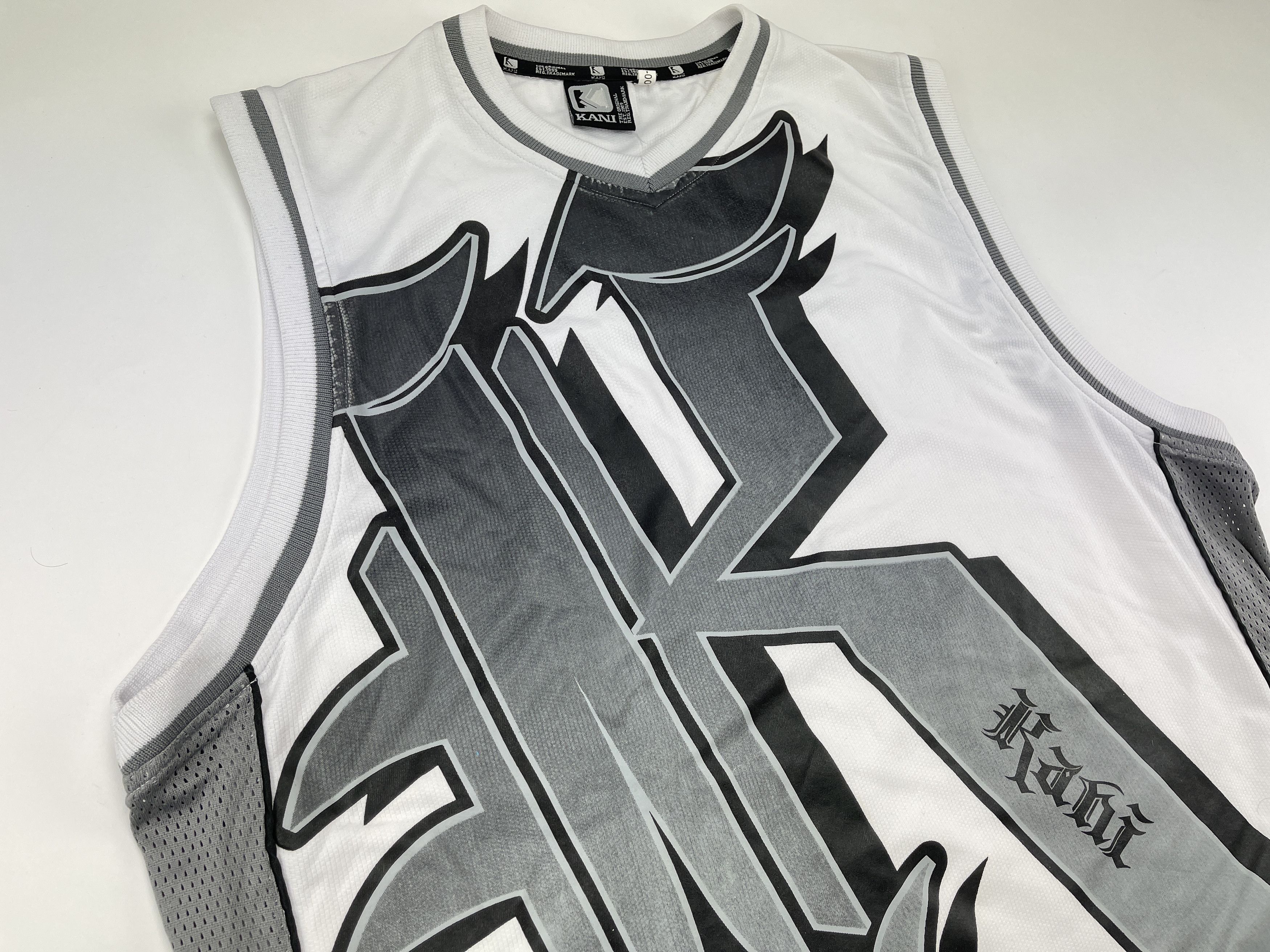 Karl Kani Karl Kani t-shirt, vintage 90s, 1990s hip hop, Y2K, size L Size US L / EU 52-54 / 3 - 5 Thumbnail