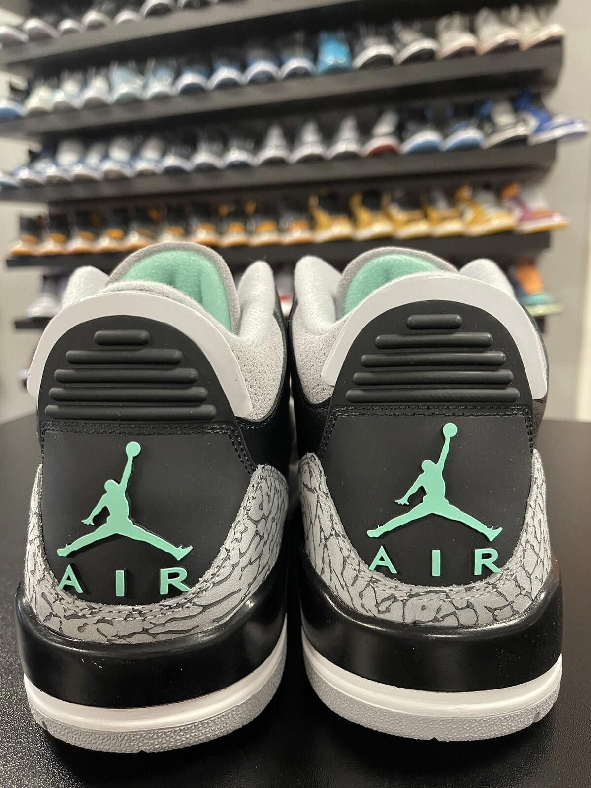 Jordan Brand Size 11 - Air Jordan 3 Retro Green Glow Black CT8532-031 Size US 11 / EU 44 - 4 Thumbnail