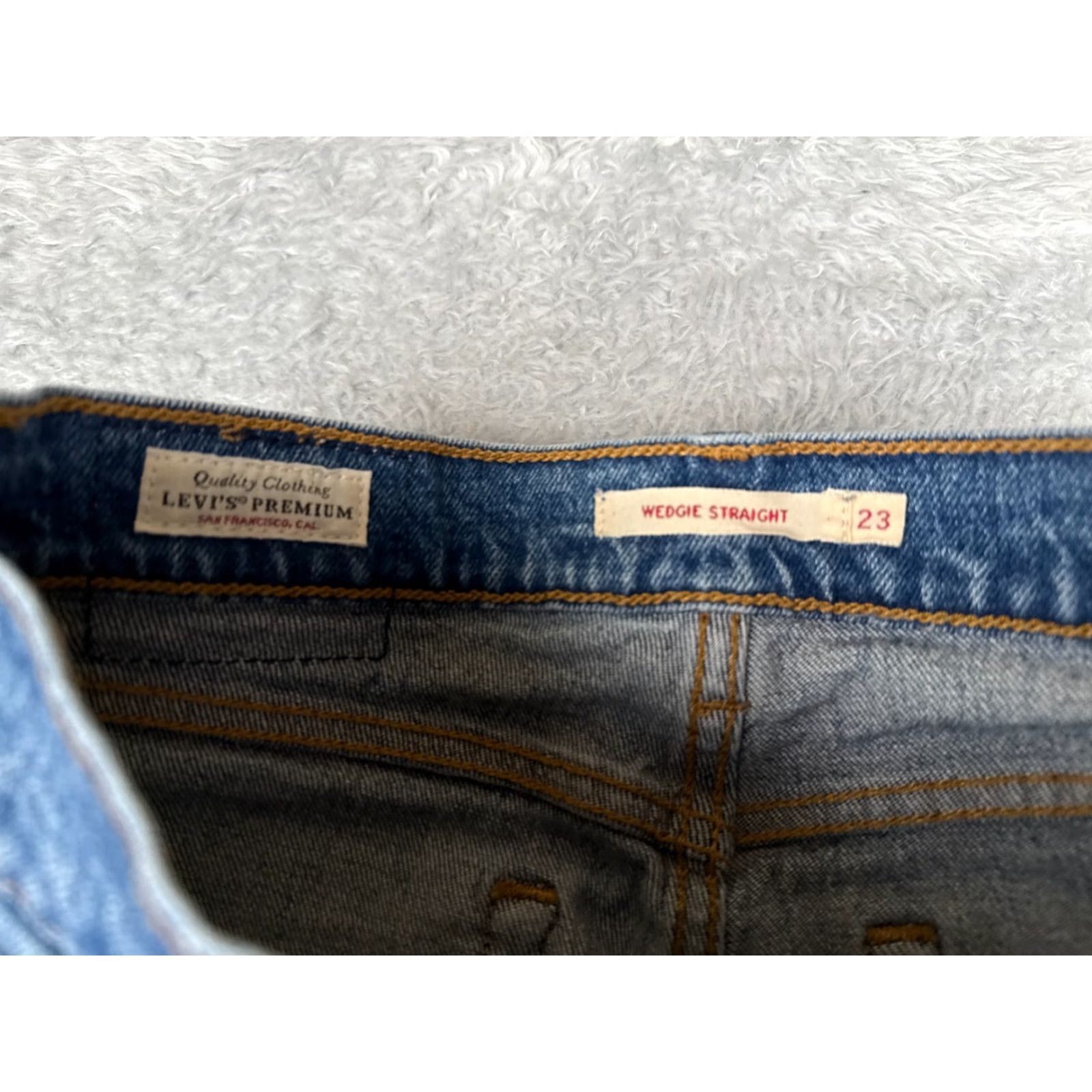 Levi's Levi's Premium Jeans Womens 23 Blue Denim Big E Wedgie Straight Mid Rise 23x25 Jeans Size 40" / US 18 - 6 Thumbnail