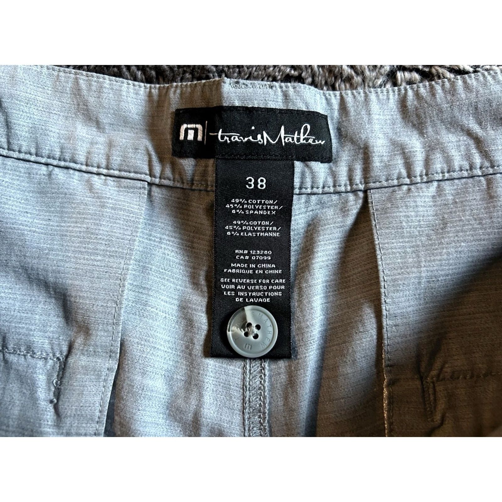 TravisMathew Travis Mathew Golf Cohen Shorts Pineapple Print Gray 38 Mens Shirt? Size US 38 / EU 54 - 5 Thumbnail