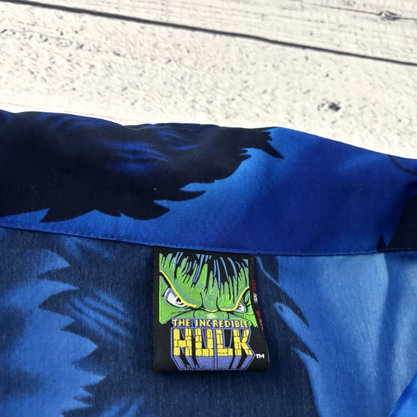 Vintage Hulk The Incredible Hulk All Over Print Short Sleeve Button Front Shirt XL Blue Mens Shirt Hulk Size US XL / EU 56 / 4 - 2 Thumbnail