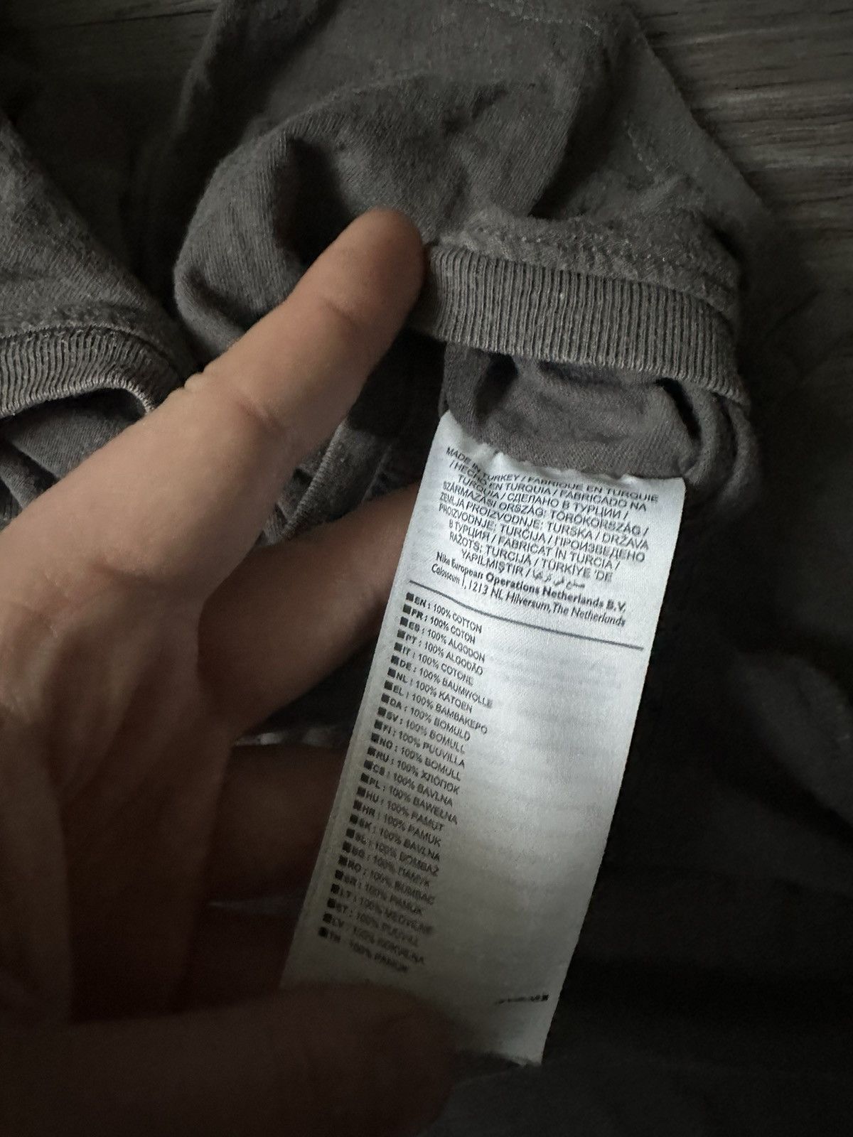 Nike Nike Vintage Big Logo Gray T shirt y2k hype size L drill Size US L / EU 52-54 / 3 - 4 Thumbnail