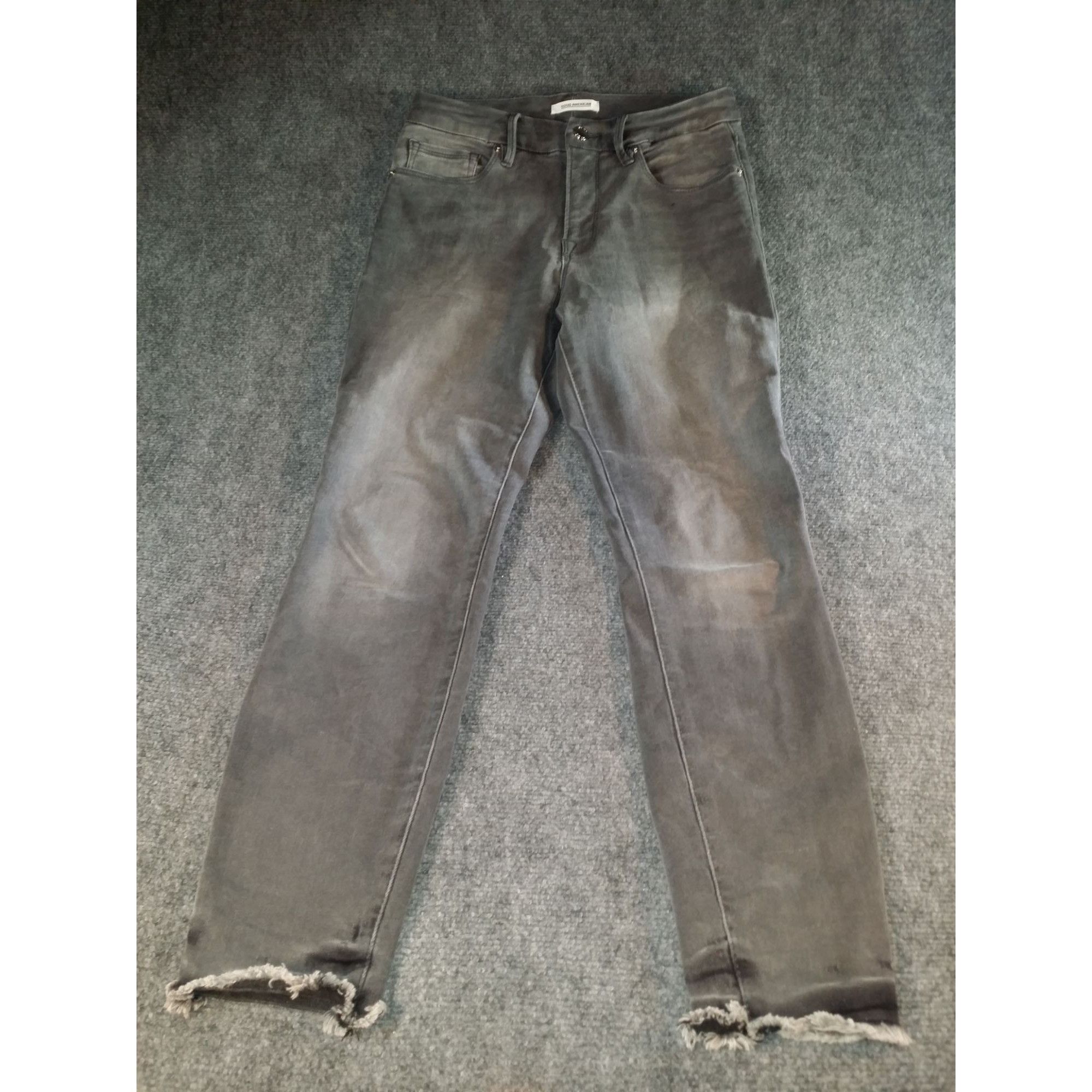 Good American Good American Always Fits Jeans Women Sz 6/28 Raw Hem GLFCH9 Size 28" / US 6 / IT 42 - 1 Thumbnail
