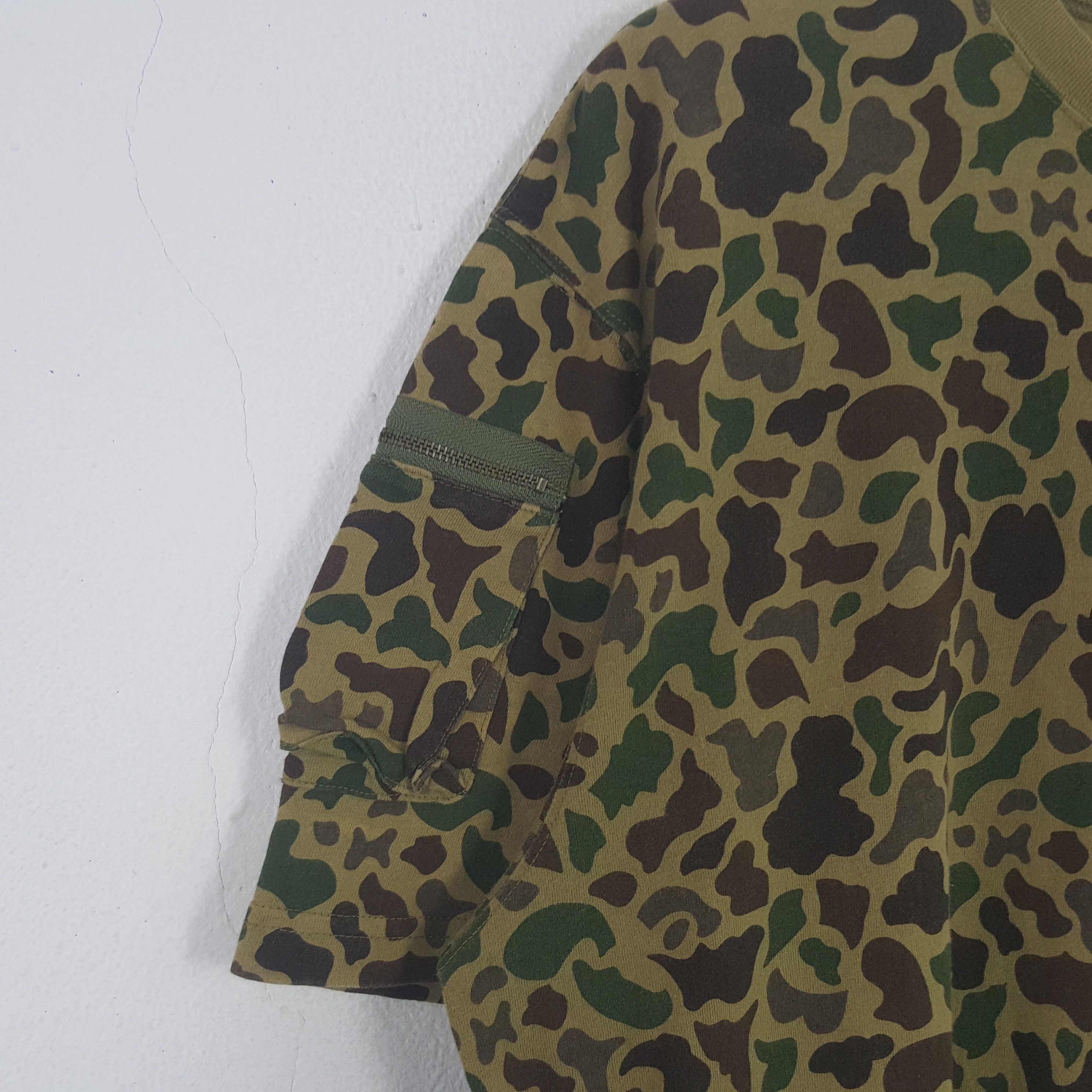 Global Work × Vintage Vintage Global Work Camo Military Style Tshirt C285N25 Size US XL / EU 56 / 4 - 2 Thumbnail