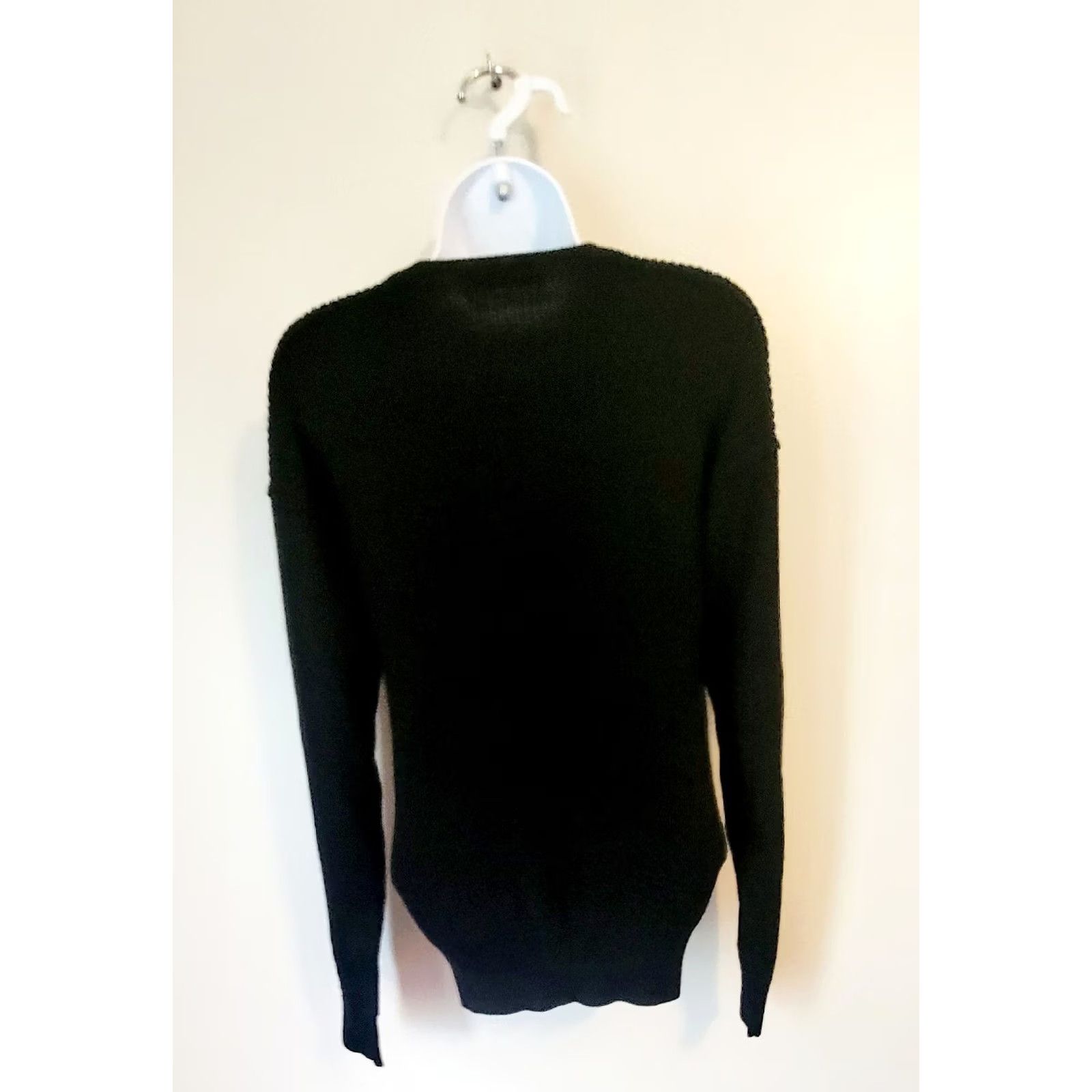 Gloria Vanderbilt Vintage Gloria Vanderbilt Sweater Juniors Small Black Logo Grunge 90s Size M / US 6-8 / IT 42-44 - 3 Thumbnail