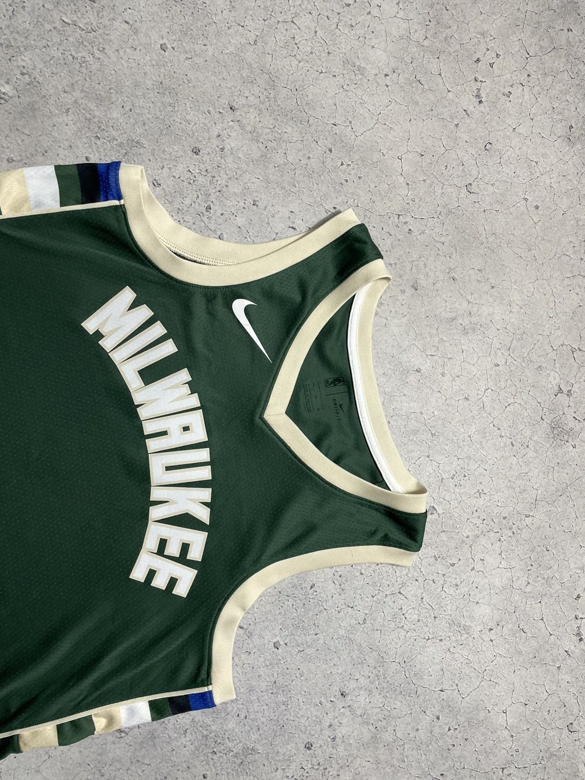 Nike Vintage Jersey Nike Milwaukee NBA Size US M / EU 48-50 / 2 - 4 Thumbnail