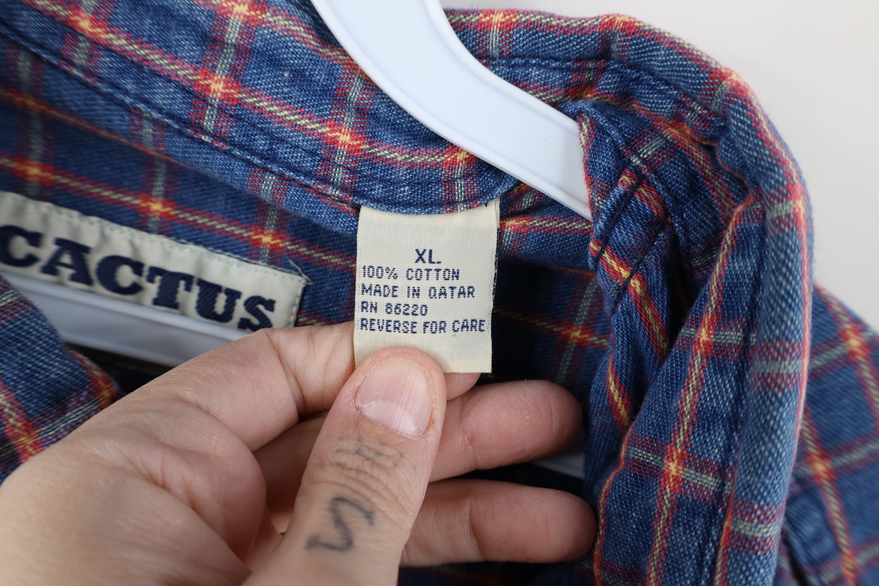 Vintage Vintage 90s Streetwear Fit Denim Collared Button Down Shirt Size US XL / EU 56 / 4 - 9 Thumbnail