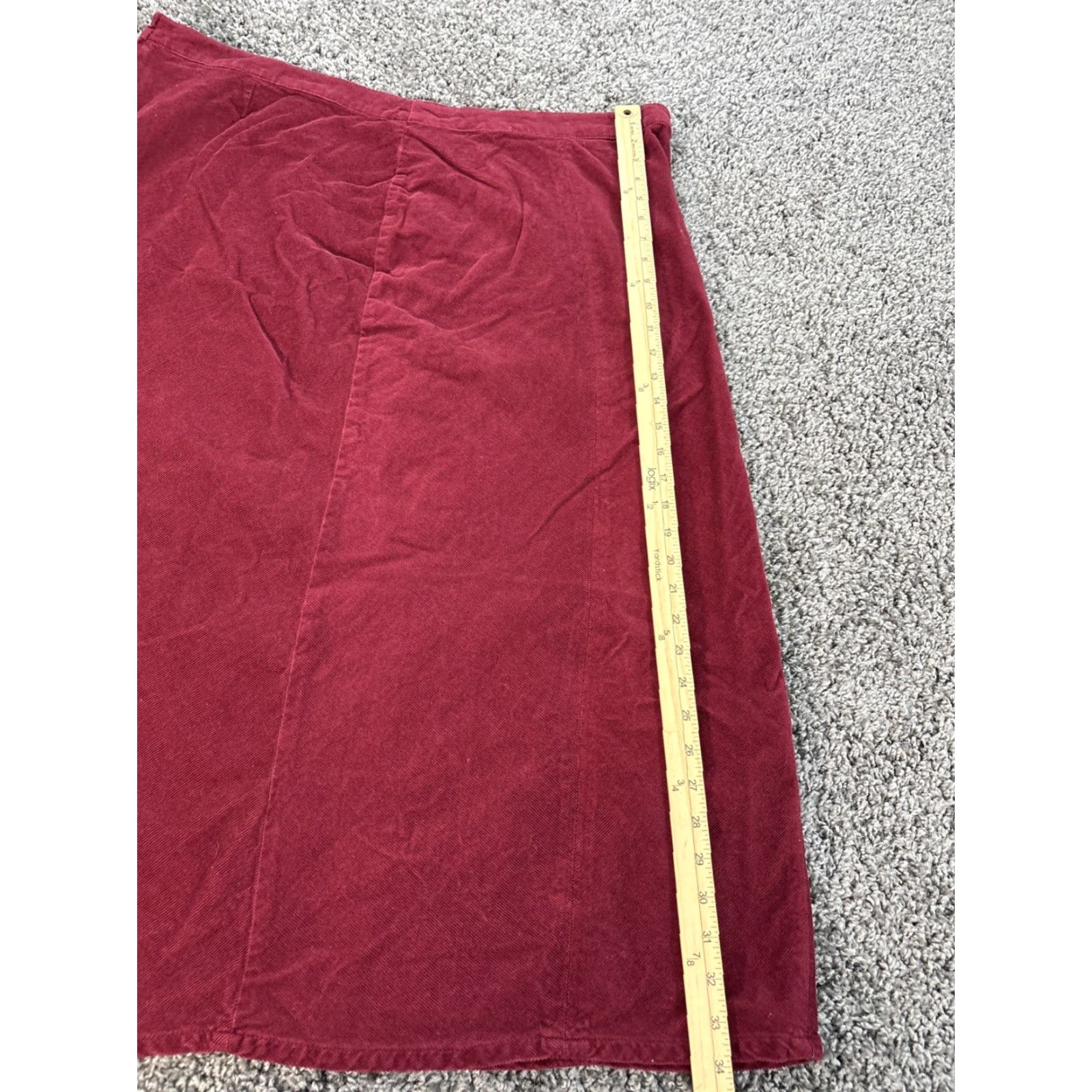 Vintage VINTAGE St. John's Bay Corduroy Skirt Womens 22W Maroon Red Fall Knee Length Flare Preppy Size 40" / US 18 - 2 Thumbnail