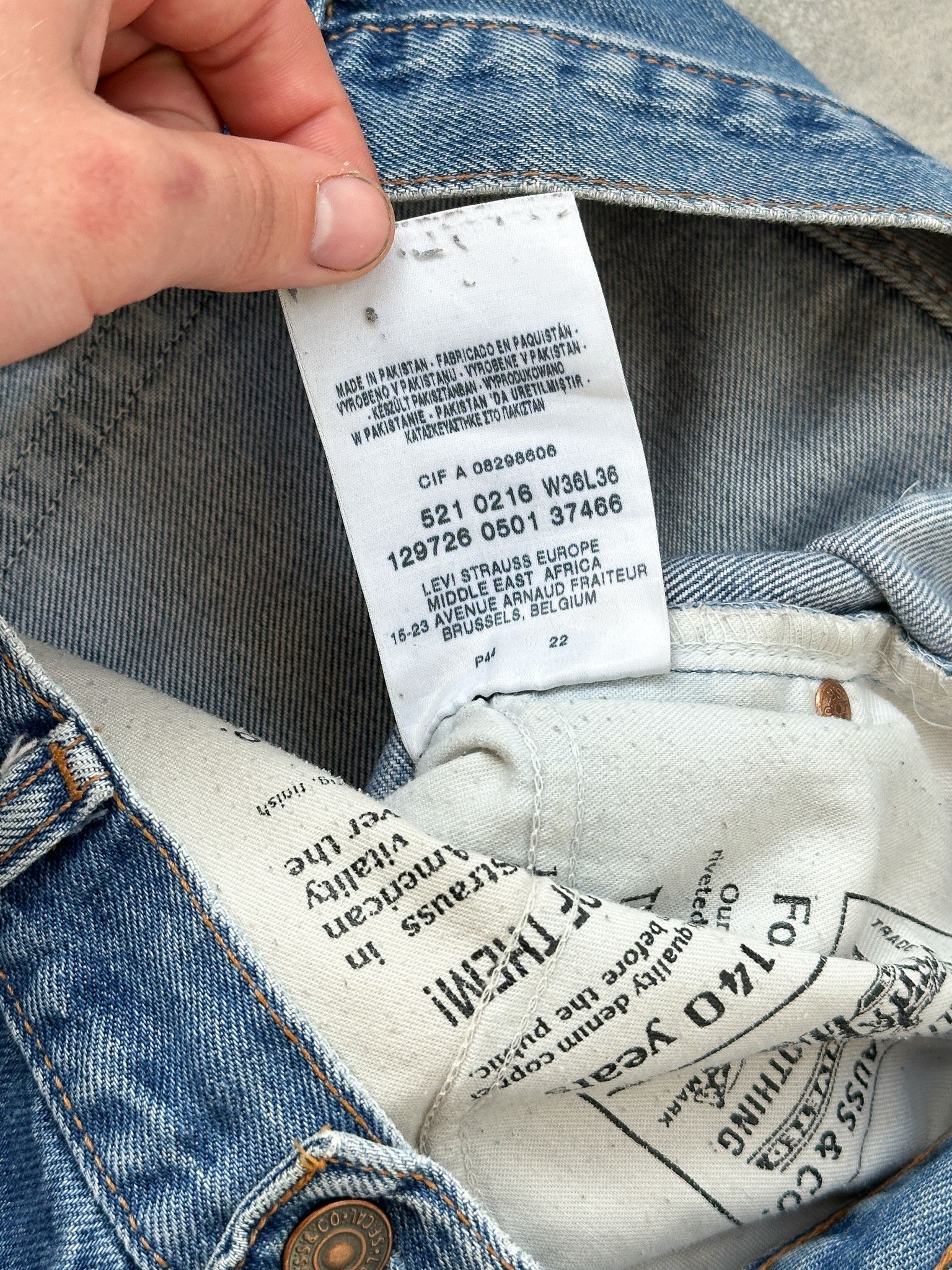 Levi's Levi's 521 Blue Denim Jeans Size US 36 / EU 52 - 6 Thumbnail