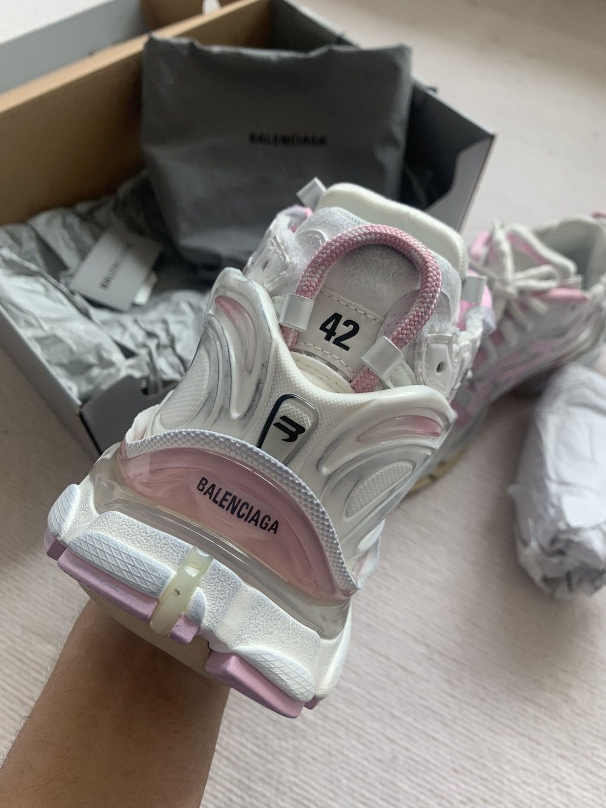 Balenciaga Balenciaga Runner Pink Size US 9 / EU 42 - 8 Thumbnail