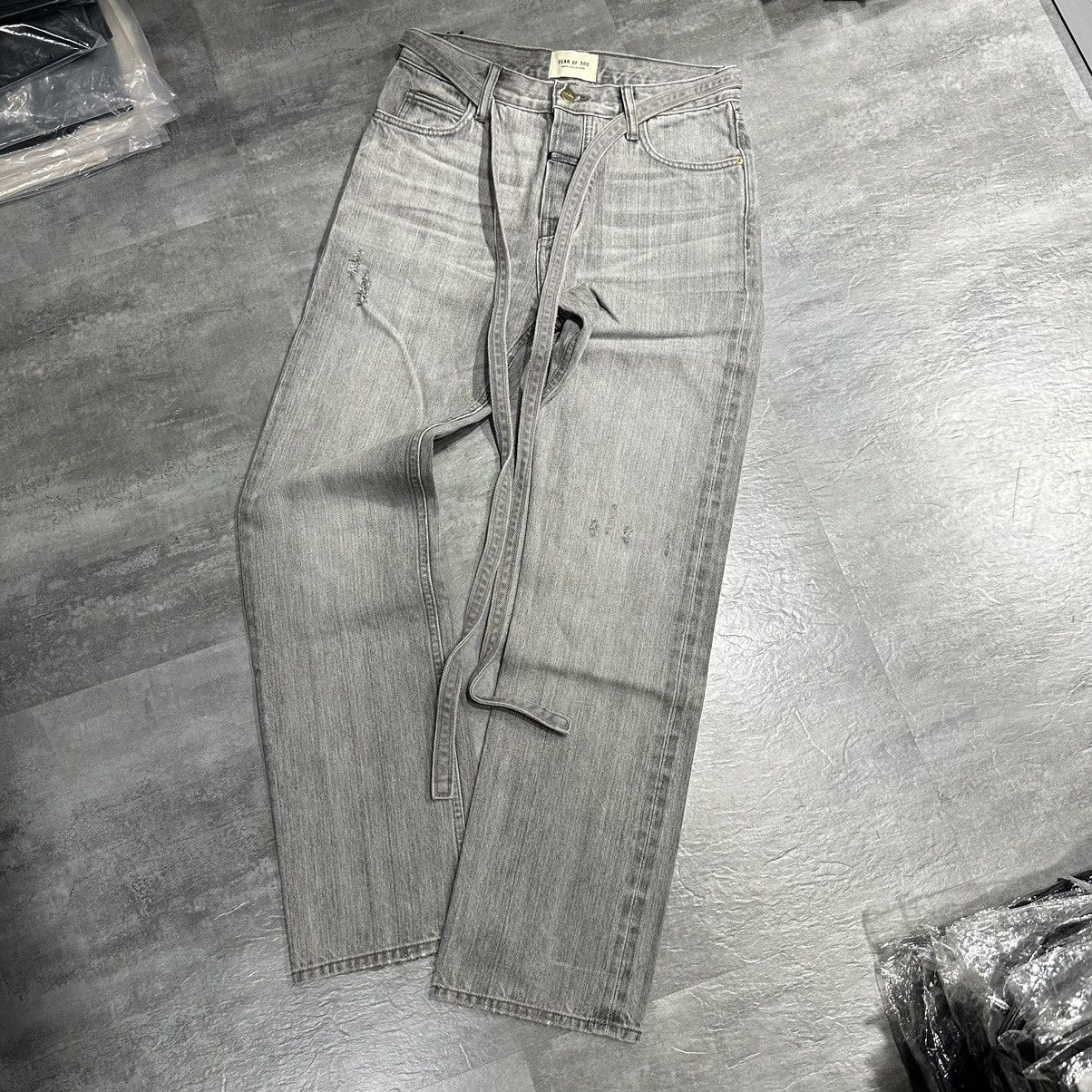 Fear of God Fear of God 6th Relaxed Fit Denim Jeans - God Grey Size US 29 - 1 Thumbnail