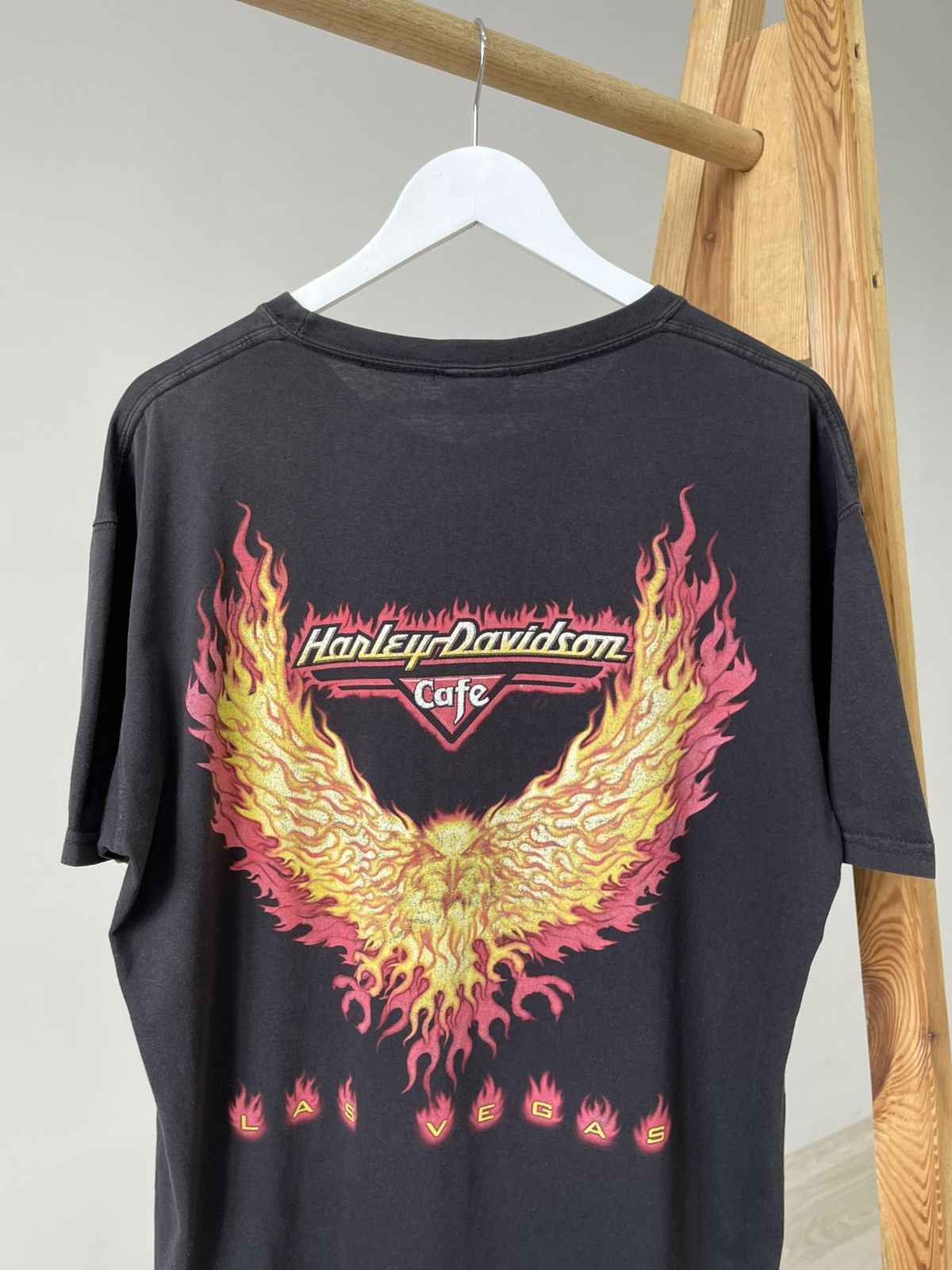 Harley Davidson Vintage 90s Harley Davidson Cafe Las Vegas Eagle Flames Tee Size US L / EU 52-54 / 3 - 4 Thumbnail