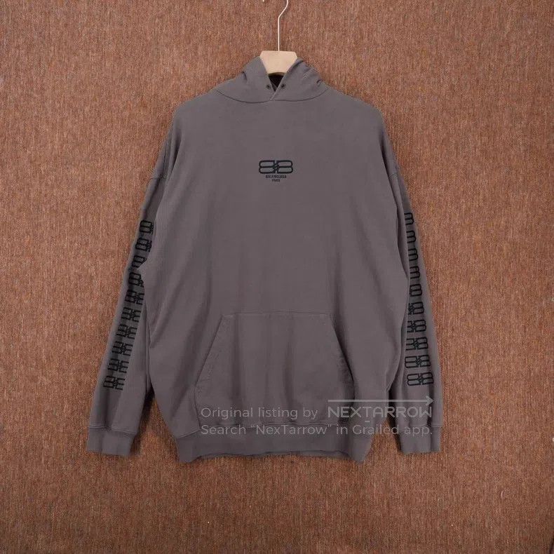 Balenciaga Balenciaga Double B Embroidered Qilin Arm Hoodie Size US S / EU 44-46 / 1 - 1 Thumbnail