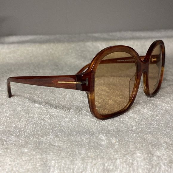 Tom Ford Tom Ford Hanley 57mm Photochromic Butterfly Sunglasses Size ONE SIZE - 9 Thumbnail